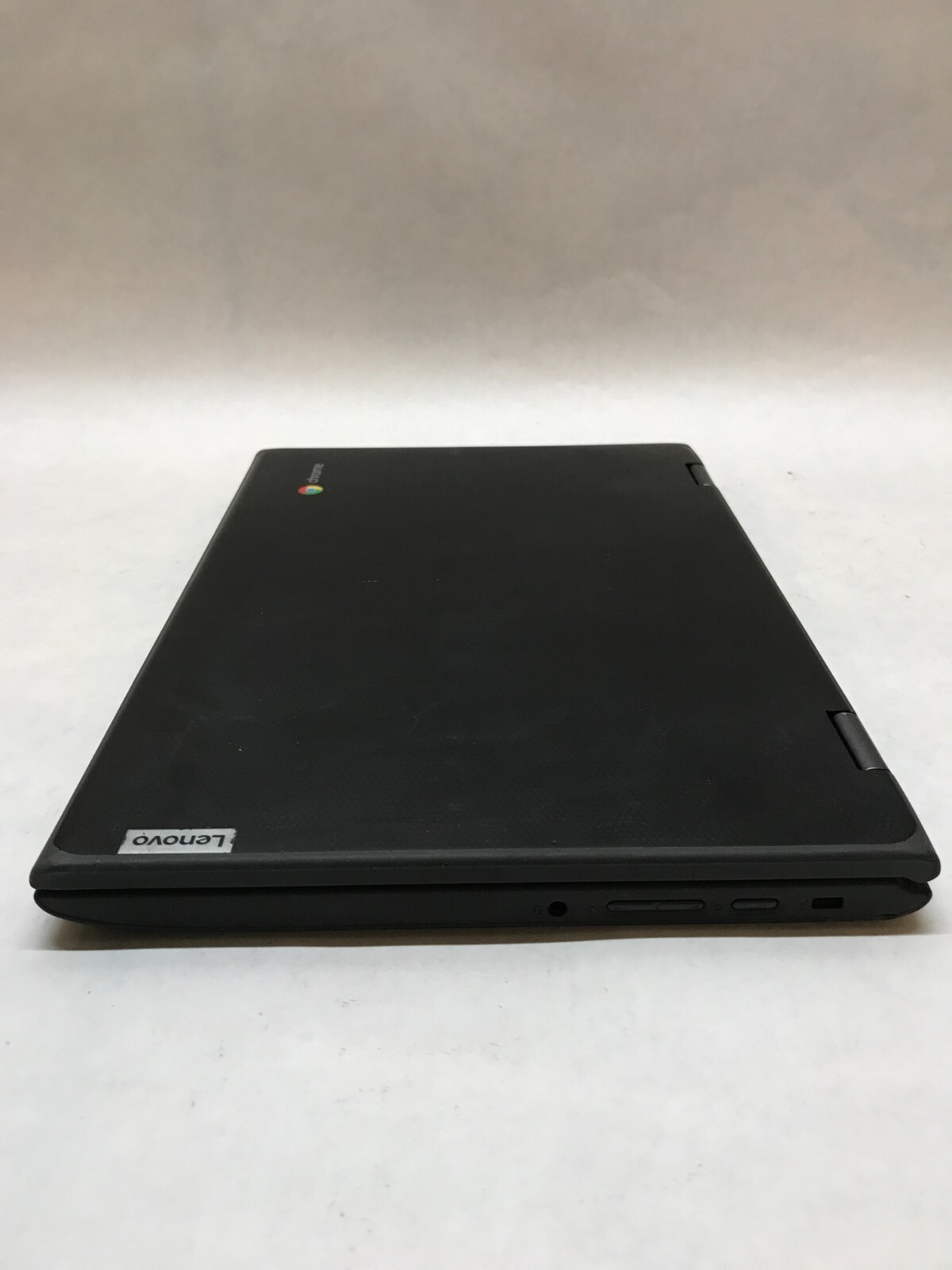 Lenovo 300e 2nd Gen Chromebook 11.6″ Intel Celeron 4GB RAM 32GB eMMC C-Grade -DW