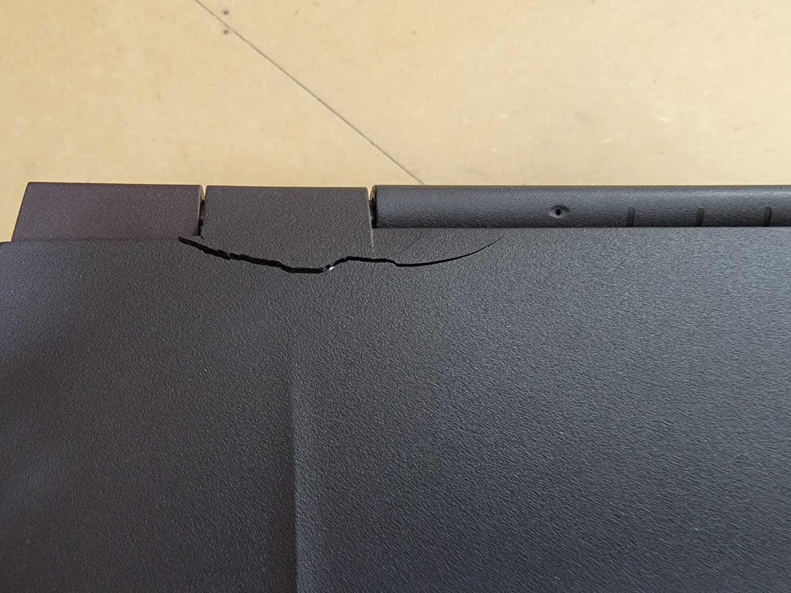 DELL LATITUDE CPi A-SERIES PPL LAPTOP – FOR PARTS OR REPAIR
