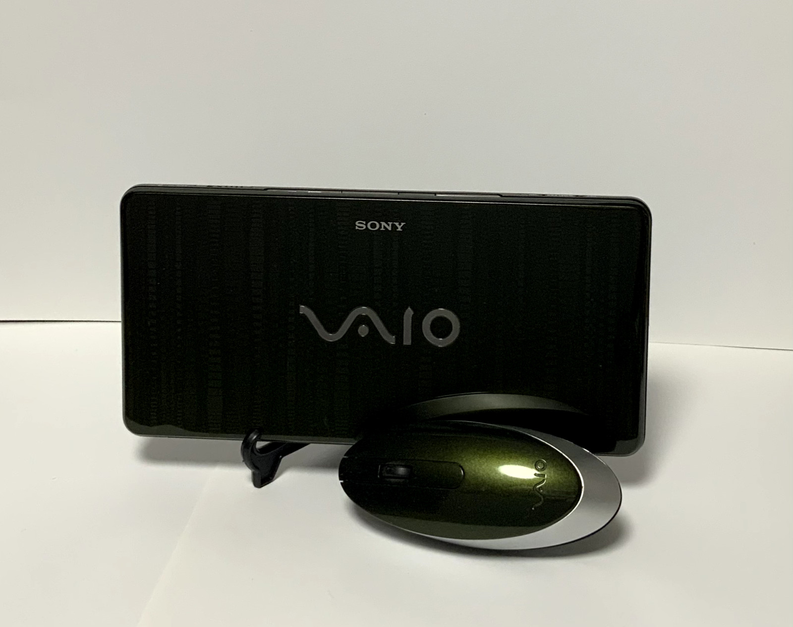 SONY VAIO type P VGN-P91HS Pocket Style PC Layered Peridot Intel Z550 2GHz 2GB