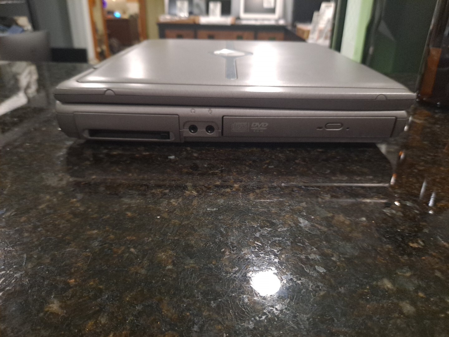VINTAGE Dell Inspiron 1150 14.1″ Intel Celeron FOR PARTS
