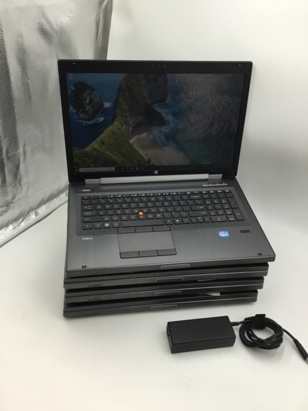 HP EliteBook 8760w i7-2720QM 8GB RAM 256GB SSD 17″ FHD NVIDIA Quadro Win10 Pro