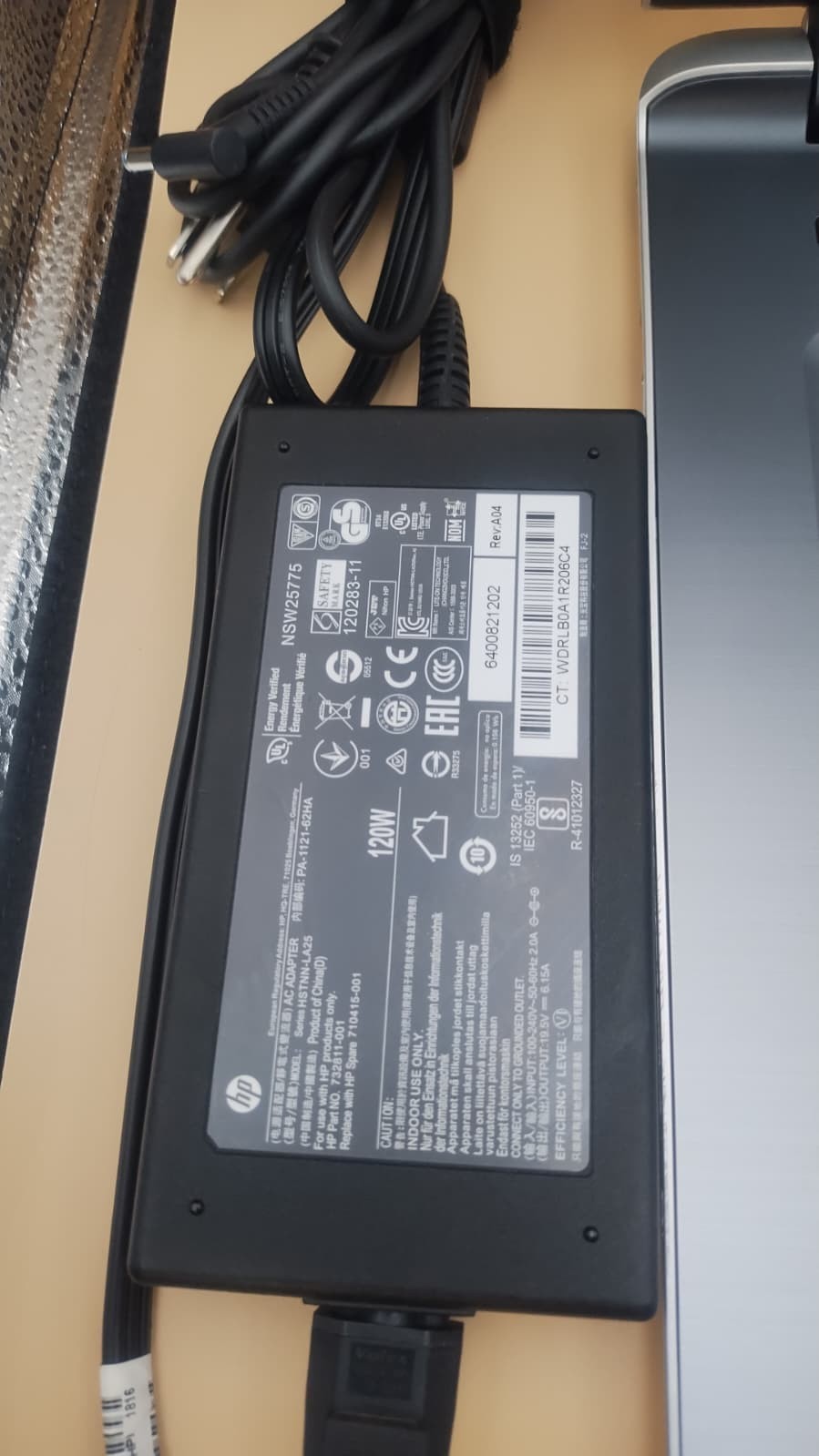 HP Pavilion 17 i7-6500U 12GB RAM 1TB HDD GeForce 940M 17.3″ Win11 Home DVD