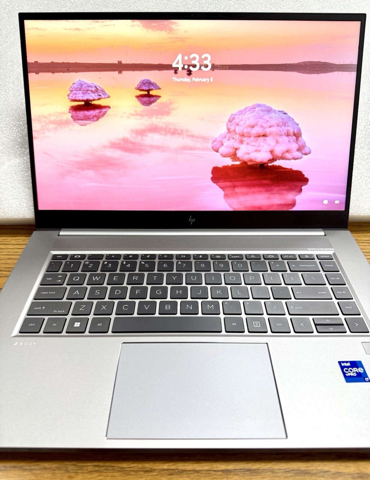 8GB GPU HP ZBOOK Studio 15.6” G8 Mobile Workstation 11th i7 32GB RAM 512GB SSD
