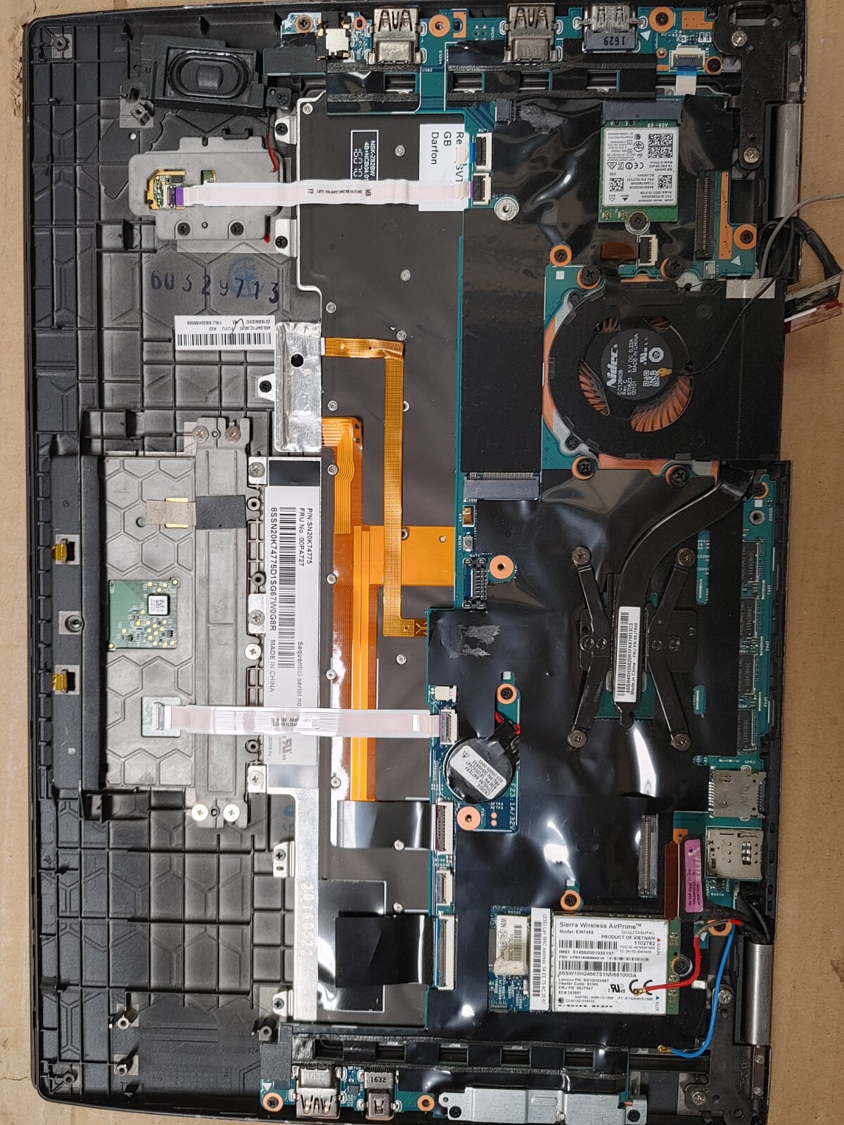Lenovo ThinkPad Core i7-6500U@ 2.50GHz, NO RAM ,NO HD ( Selling Motherboard)