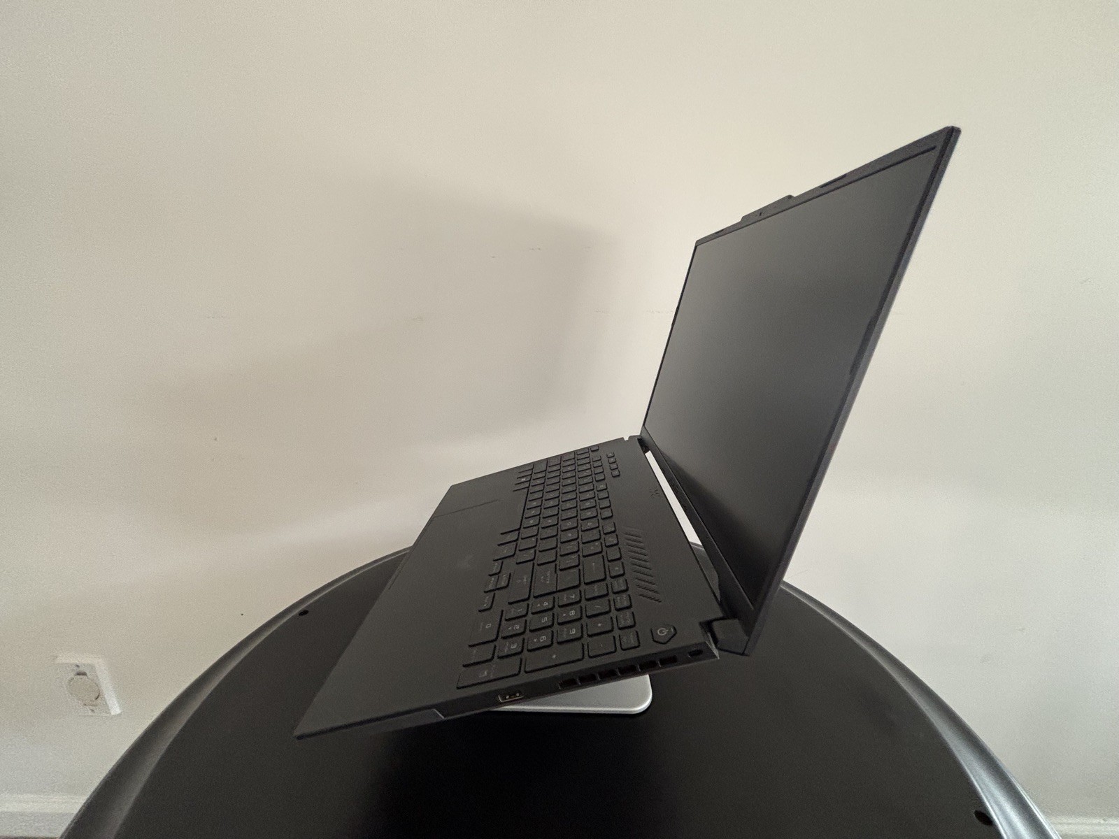 ASUS TUF Gaming A16 FA617NS 16″ (512GB SSD, AMD Ryzen 7 7000 Series, 4.70…