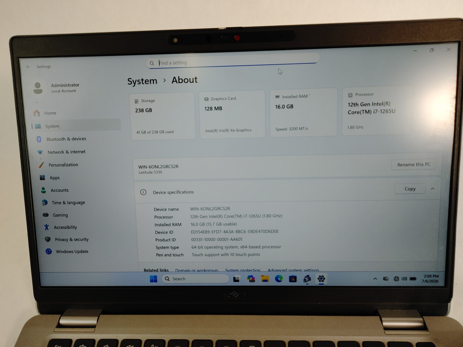 Dell Latitude 5330 Core i7-1265U 1.80 GHz 16 GB DDR4 256 GB NVMe Windows 11 Pro