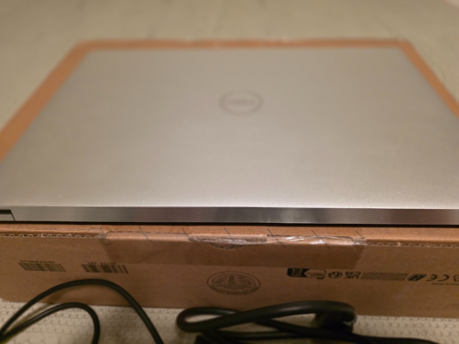 Dell XPS 15 9530 15.6″ (512GB SSD, Intel Core i7-13700H, 16GB RAM, RTX 4050)