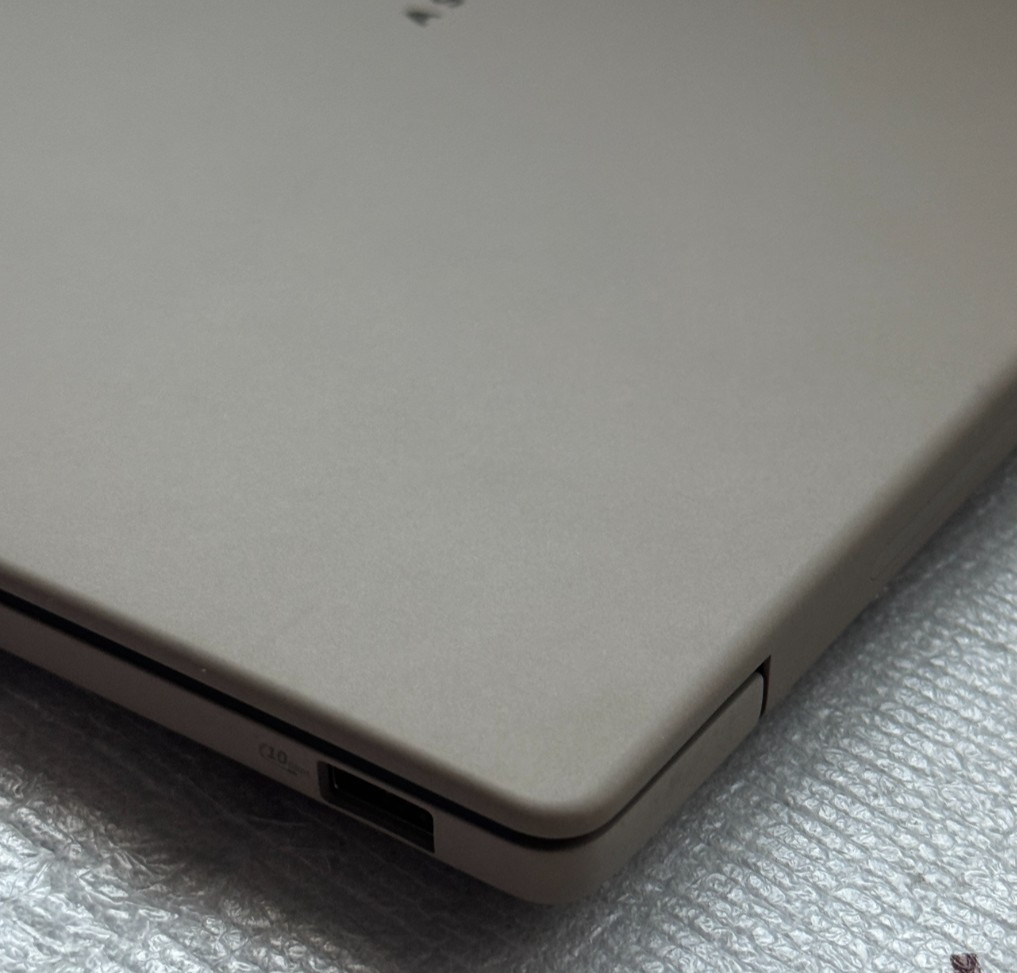 ASUS Zenbook A14 14″ FHD+ OLED Laptop Snapdragon X Plus 16GB RAM 512GB SSD