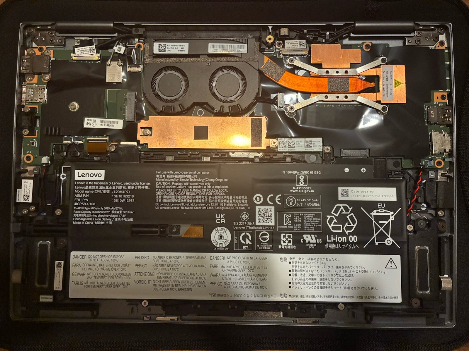 Lenovo ThinkPad X1 Yoga Gen 6 – NOT WORKING – Includes Charger & Case