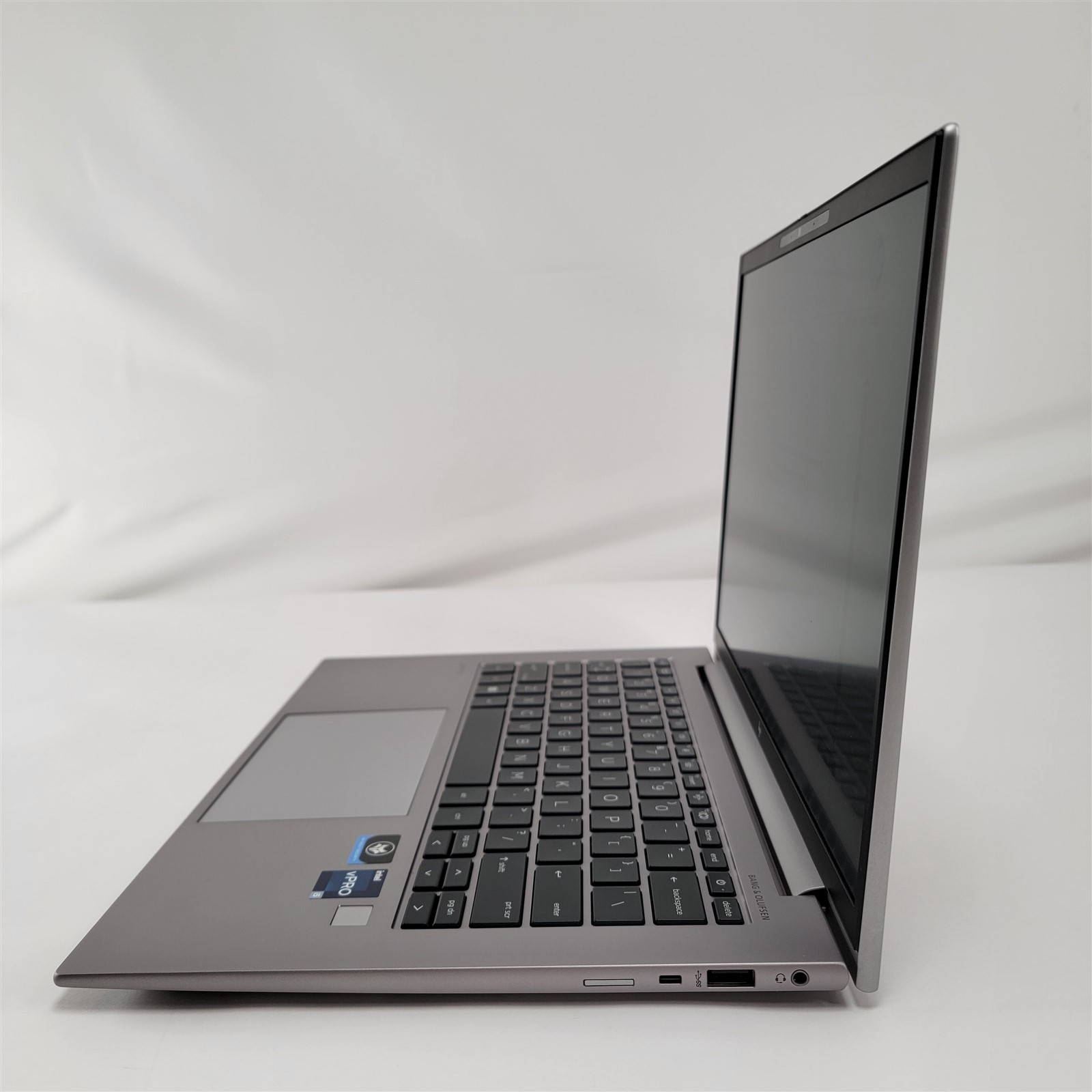 HP ZBook Firefly 14 G9 2022 14” i5-1250P 1.7GHz 16GB 256GB SSD Iris Xe Laptop