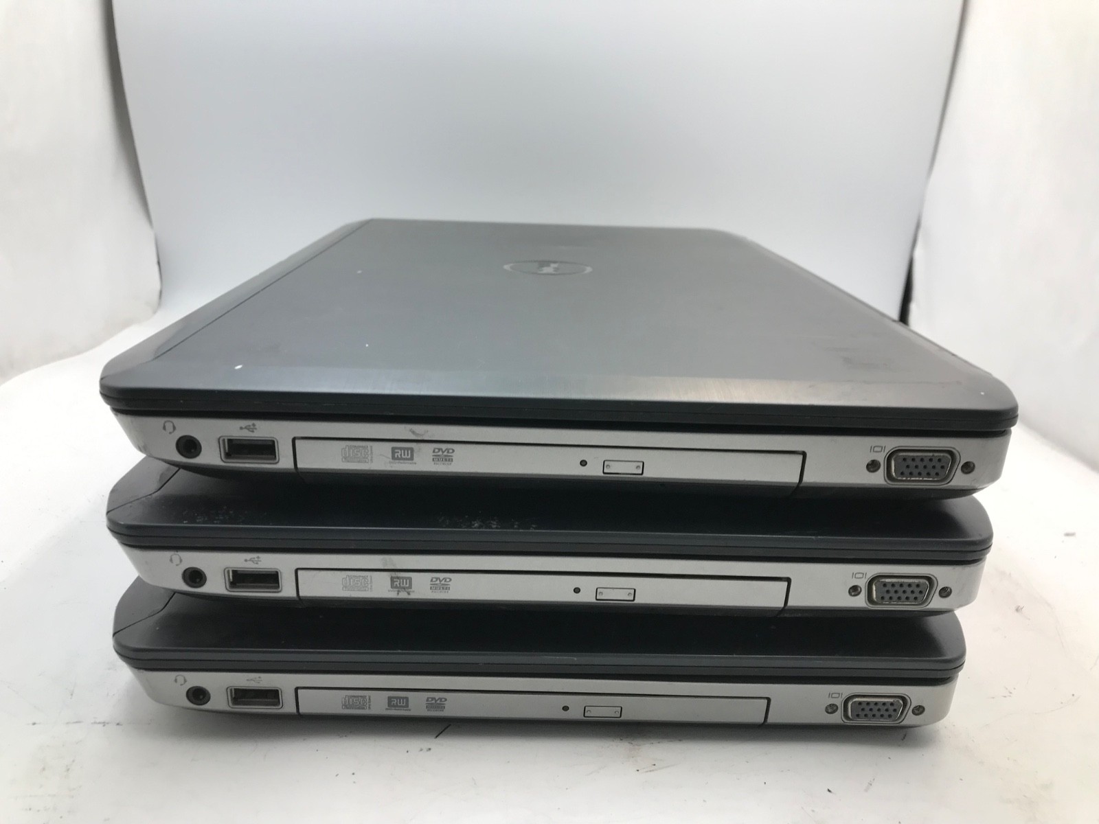 LOT OF 3 Dell Latitude E5530 Intel i5-3230M 15″ 4Gb – BOOT/ ONE DEAD PIXELS -MZ