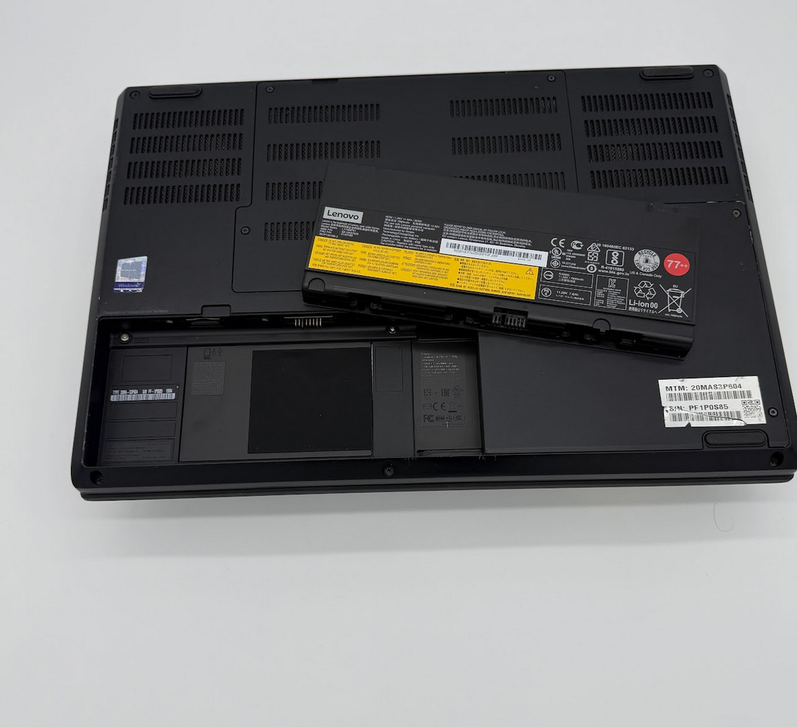 Lenovo ThinkPad P52 15.6 i7-8750H 32GB RAM Mobile Workstation Laptop (P3)