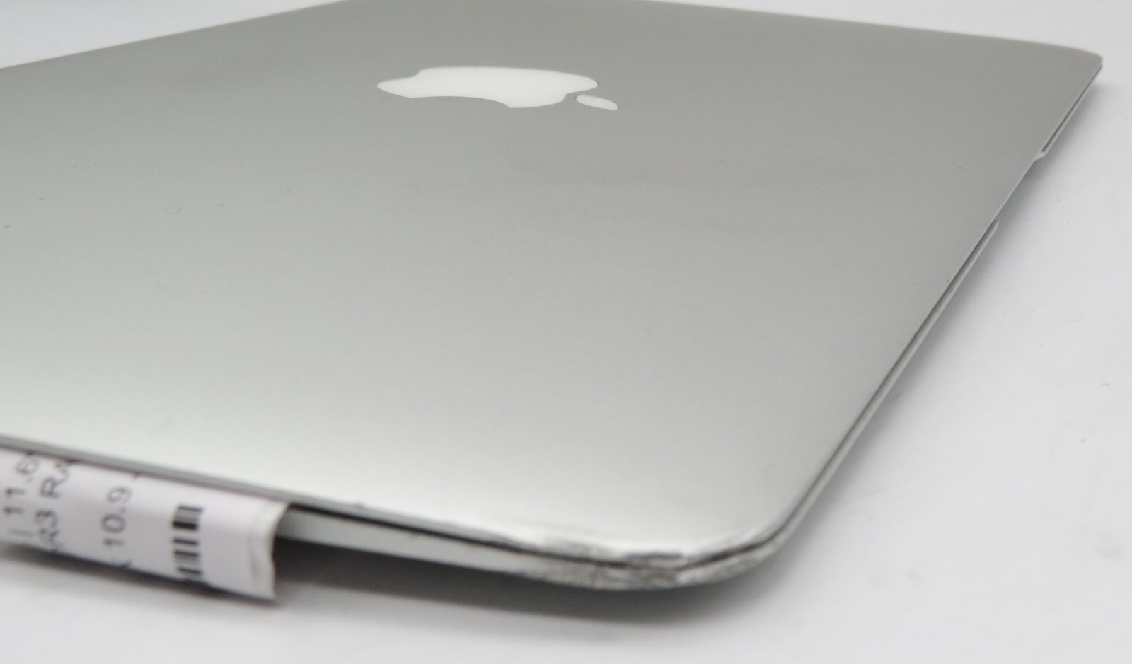 MacBook Air A1465 (2014) | i5-4260U @ 1.4 | 4GB RAM | 128GB HDD | macOS X 10.9