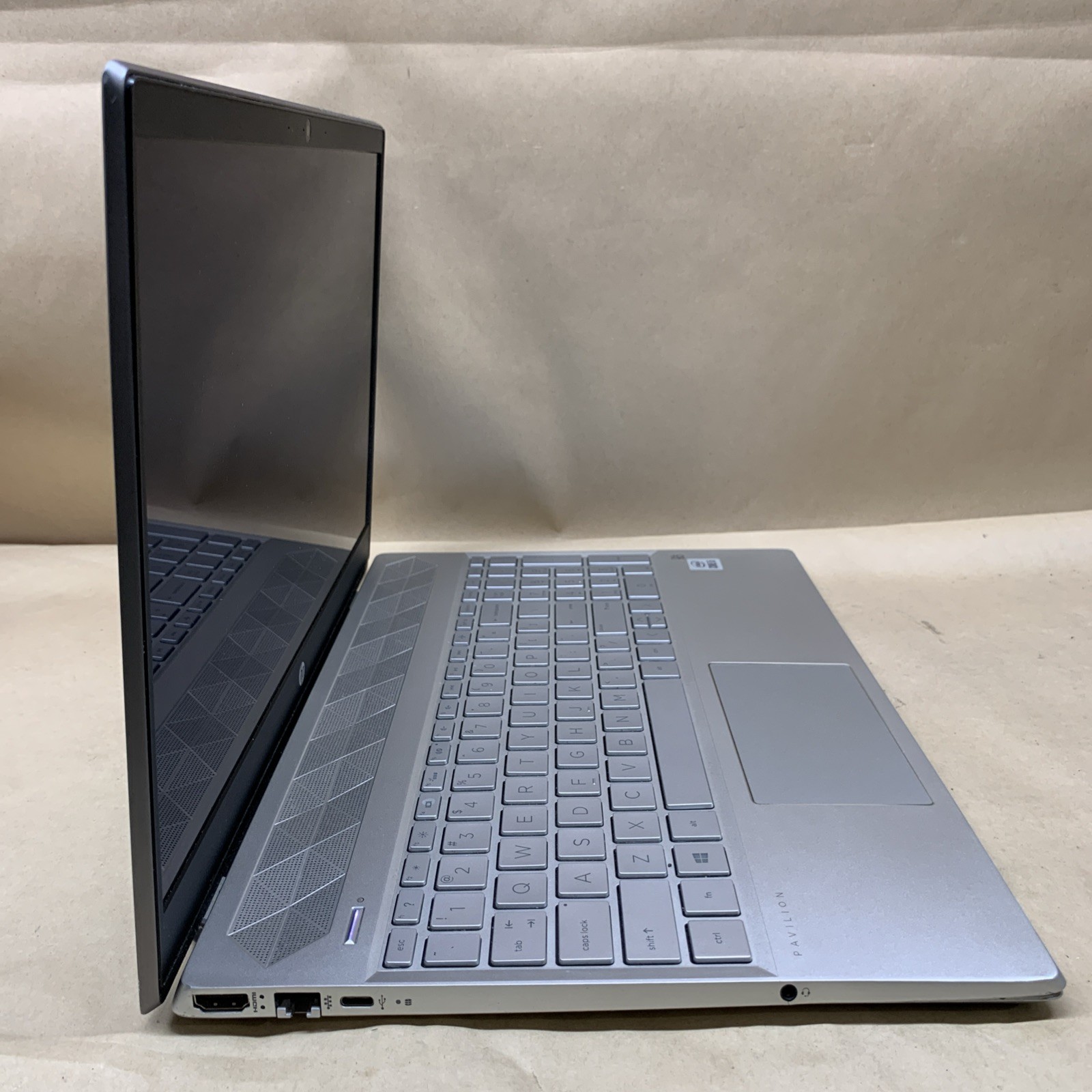 HP Pavillion 15-cs3xxx Core i5-1035G1@1.0GHz, 8GB RAM, 256GB SSD, W10P