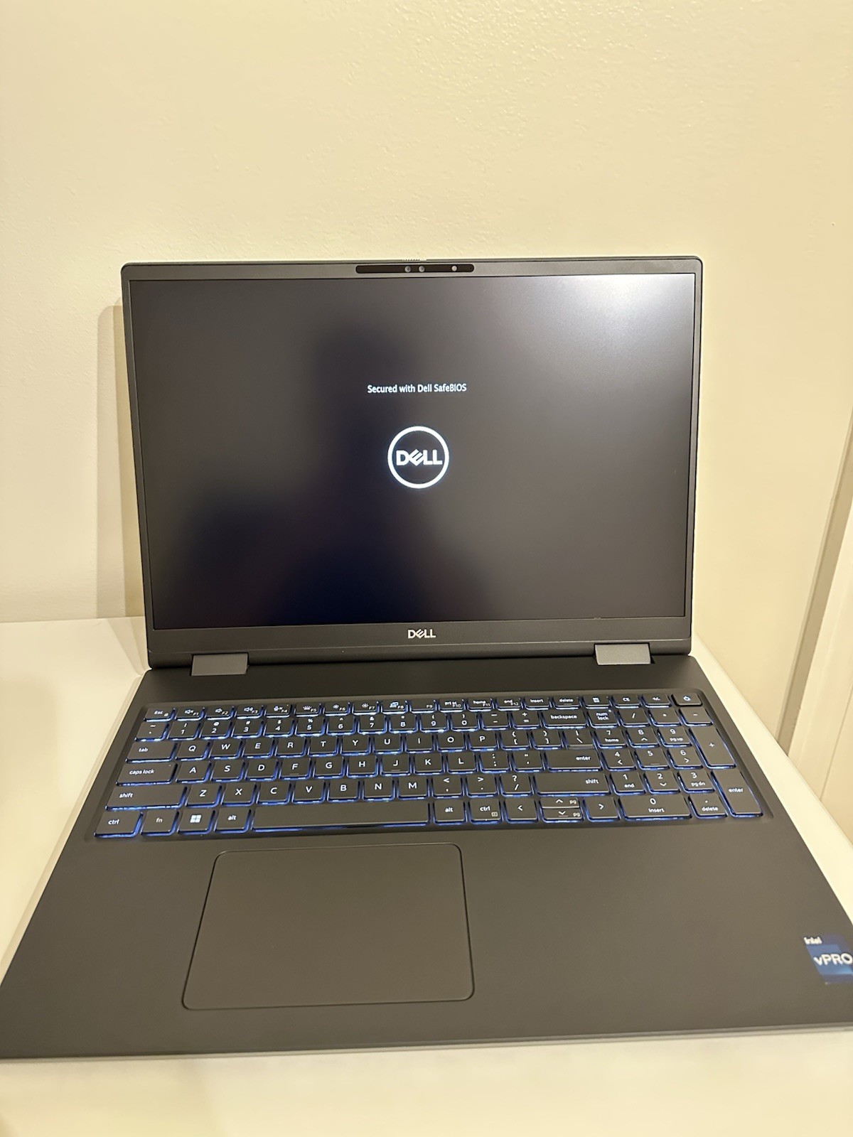 Dell Precision 7680 i7-13850HX/32GB RAM/512GB SSD RTX A1000. Excellent Condition