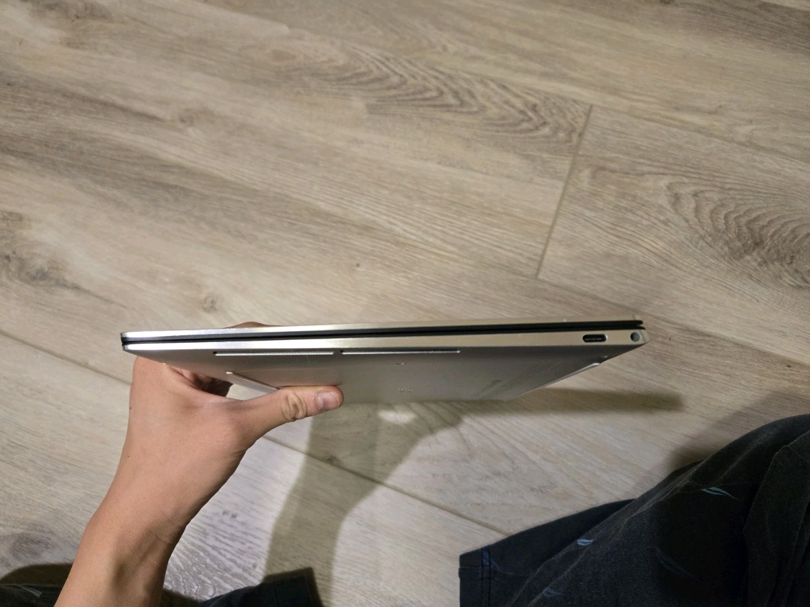 Dell XPS 13 9300 13.4″ (256GB SSD, Intel Core i5-1035G1, 1.00GHz, 8GB RAM)…