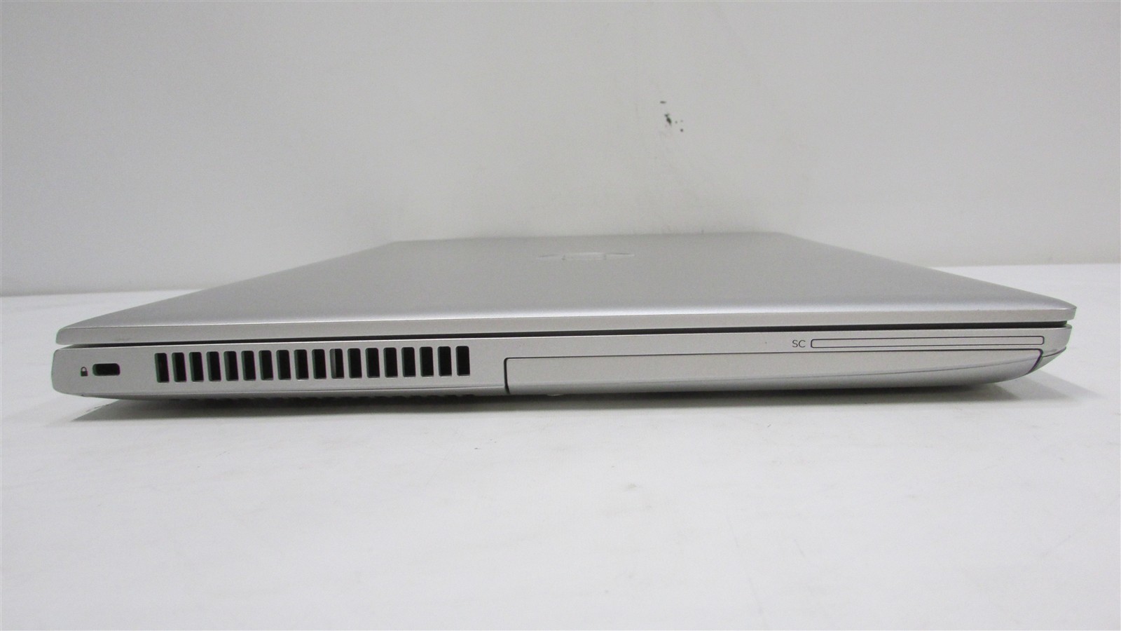 HP Probook 650 G5 i5-8265U 1.6GHz 16GB RAM 256GB m.2 15.6″ Win 11 Home MISS KEY