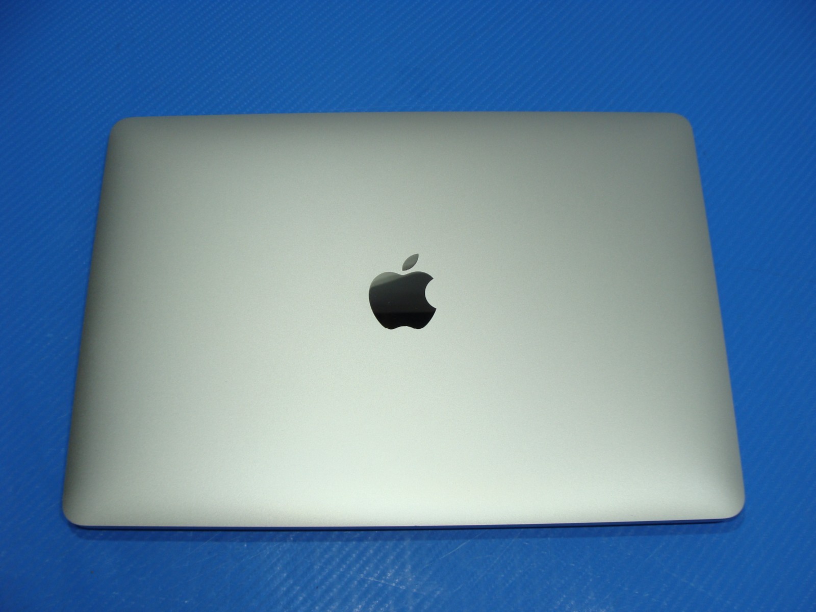Apple MacBook Pro 13.3″ 2020 A2338 M1 8CPU/8GPU 3.2GHz 16GB 1TB Tahoe +Charger