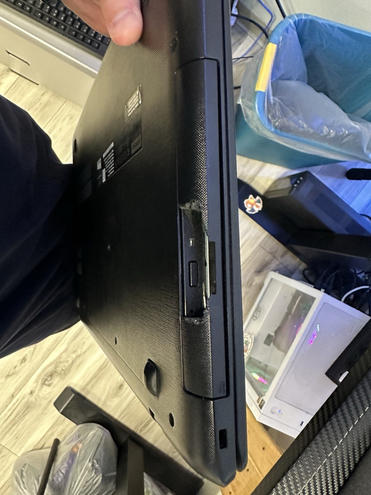Lenovo IdeaPad 110-15ACL 15.6″ Laptop AMD A6 4GB RAM 128GB SSD Windows 11 Pro