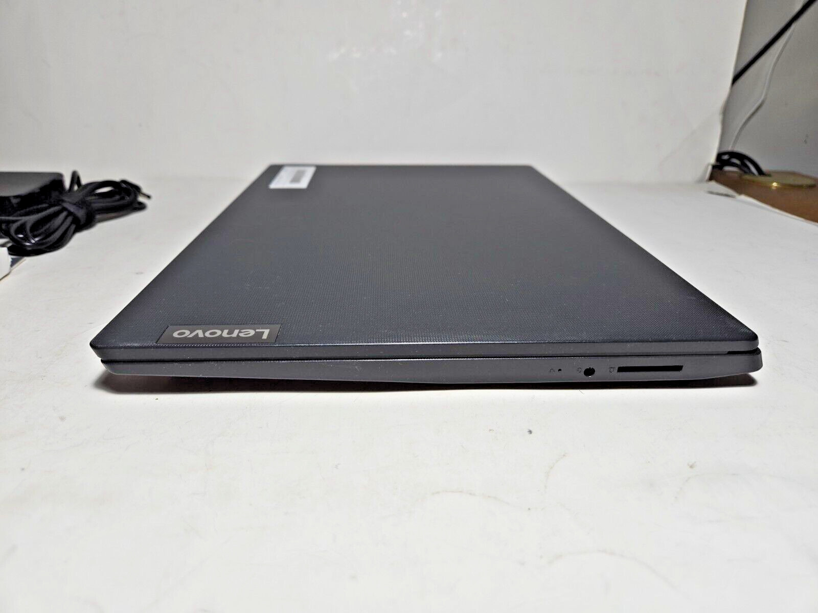 Lenovo IdeaPad S145-15IWL 15.6″ Intel Pentium 5405U 2.30GHz 8GB RAM 256GB SSD