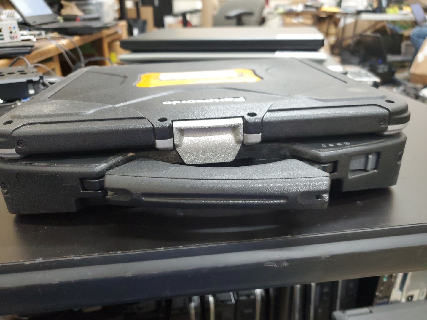Panasonic Toughbook CF-31 MK-1 i5 520M @ 2.40GHz 8GB 10430HRS Diesel