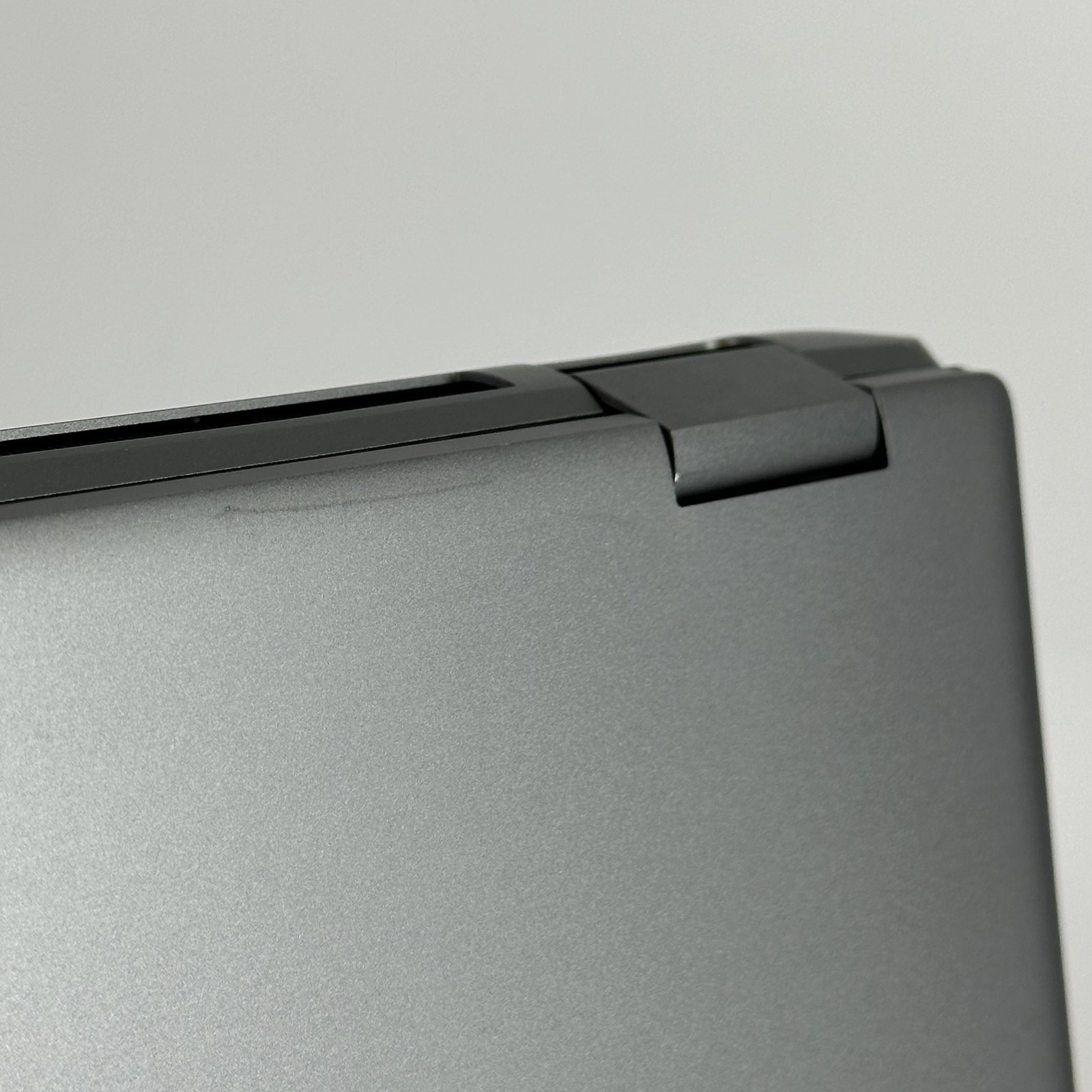 Dell Precision 7770 17.3 Gray FHD i9-12950HX 64GB 1TB SSD RTX A4500 BAD USB PORT