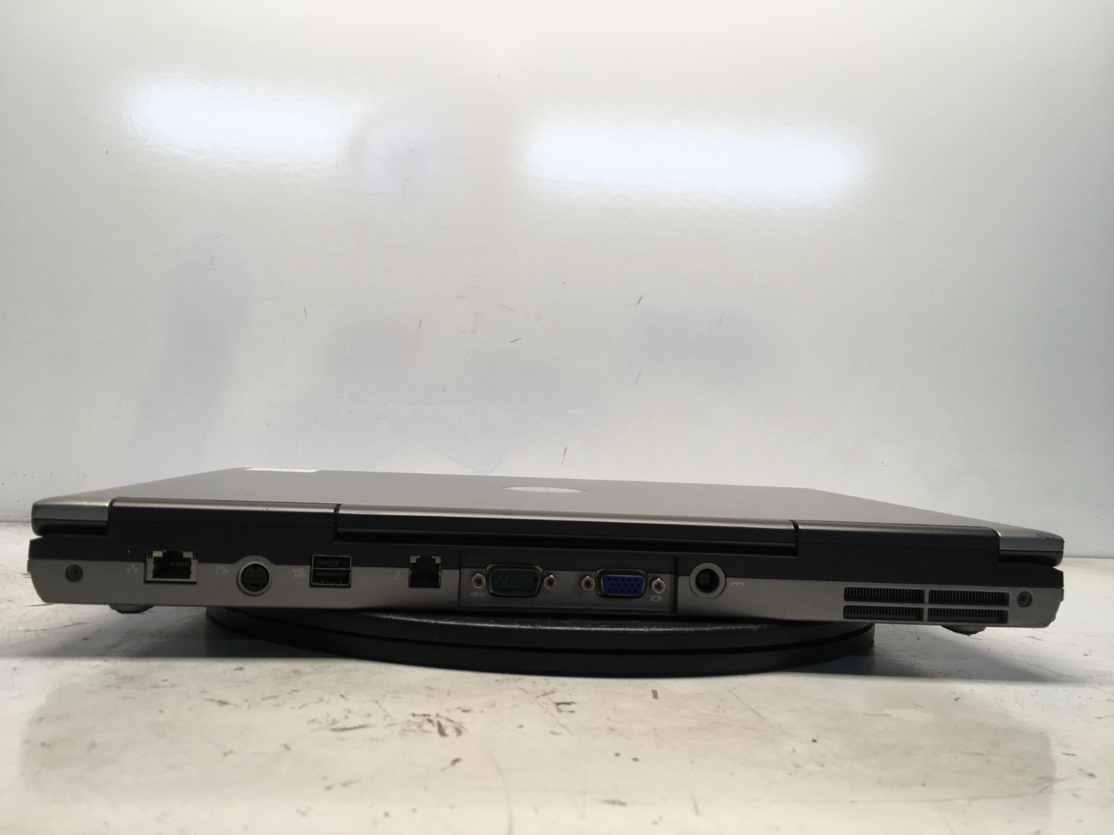 Dell Latitude D830 Intel Core 2 Duo 06FD 2GHz 1 GB Ram 500GB Windows XP