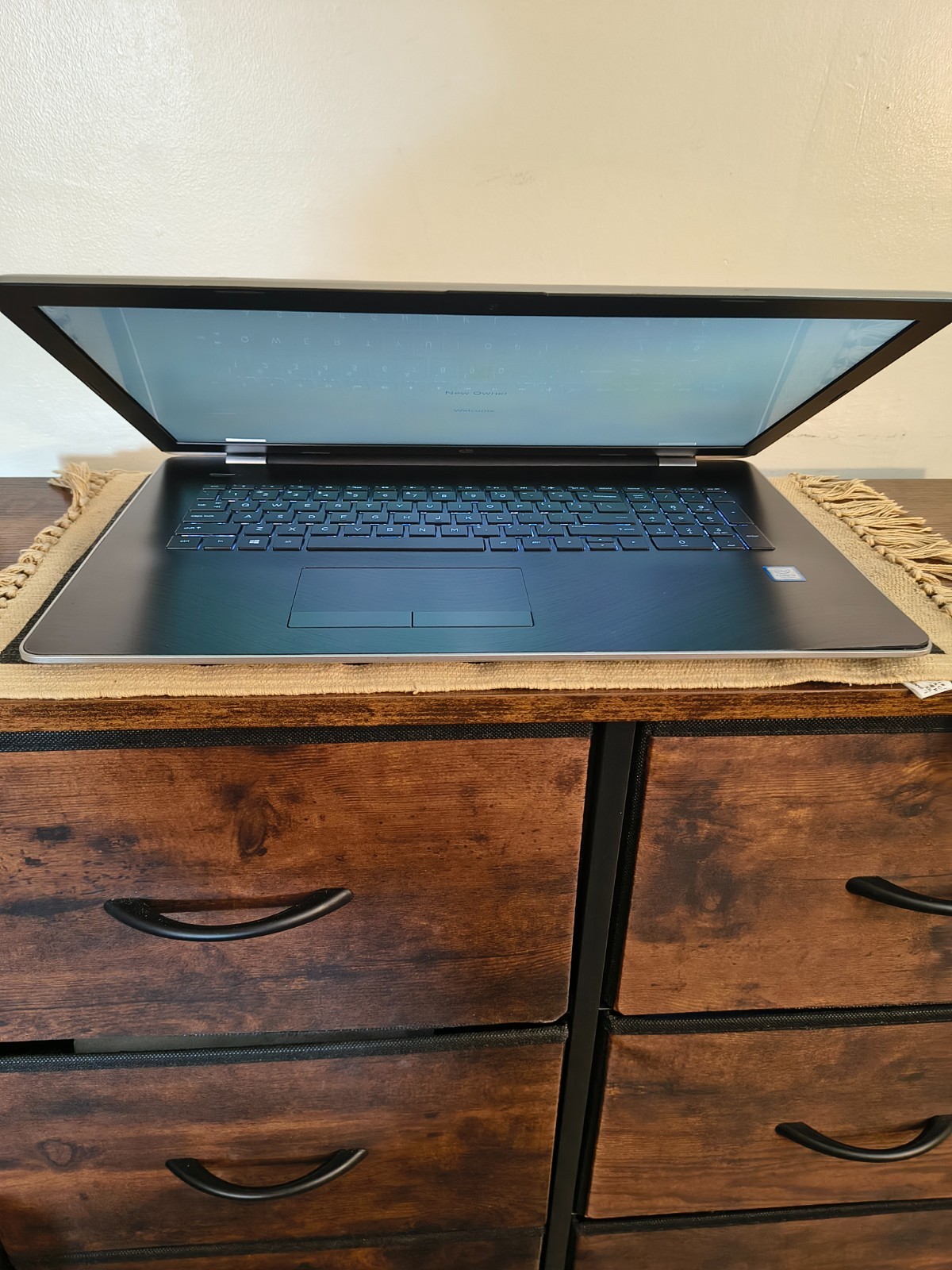 HP Notebook 17-bs004cy Core i3-7100U@2.50GHz 16GB Ram.128GB SSD+2TB HDD Win11Hm