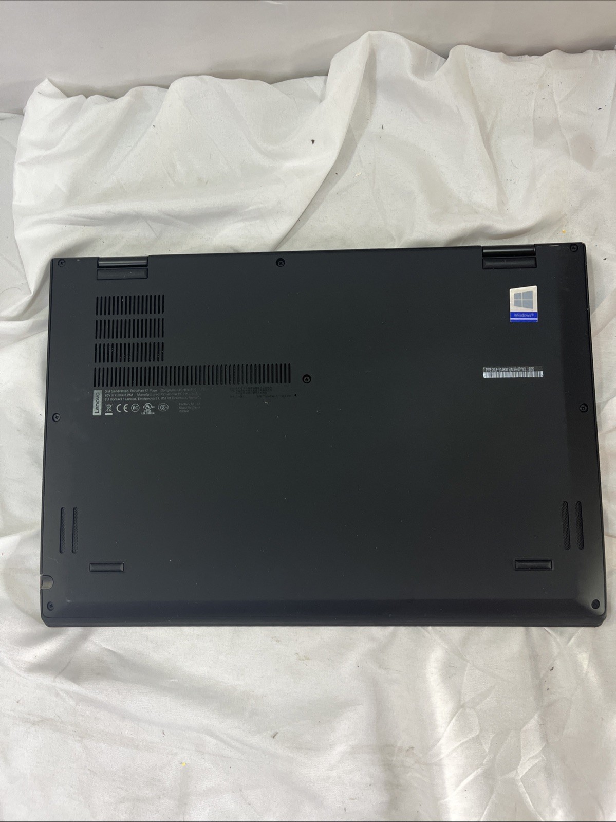 Lenovo ThinkPad X1 Yoga Gen 3 2-in-1 14″ | 1.70GHz i5-8350U | 8GB 256SSD