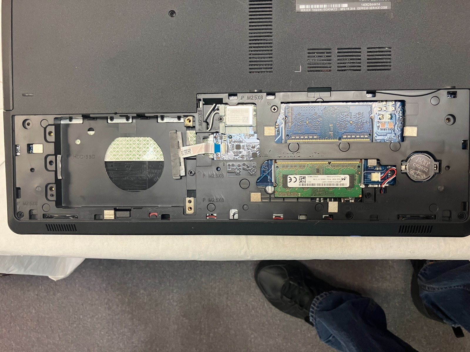 DELL INSPIRON 15 5555 Laptop w/ AMD A8-7410 2.20 GHZ + 6 GB No HD, for parts