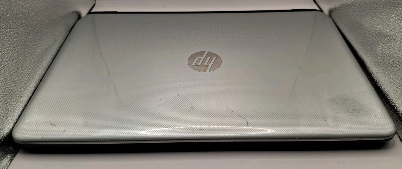 HP 15-f272wm 15.6″ Laptop PC Pentium N3540 2.16GHz/4GB RAM/500GB HD/DVD/Win10Pro