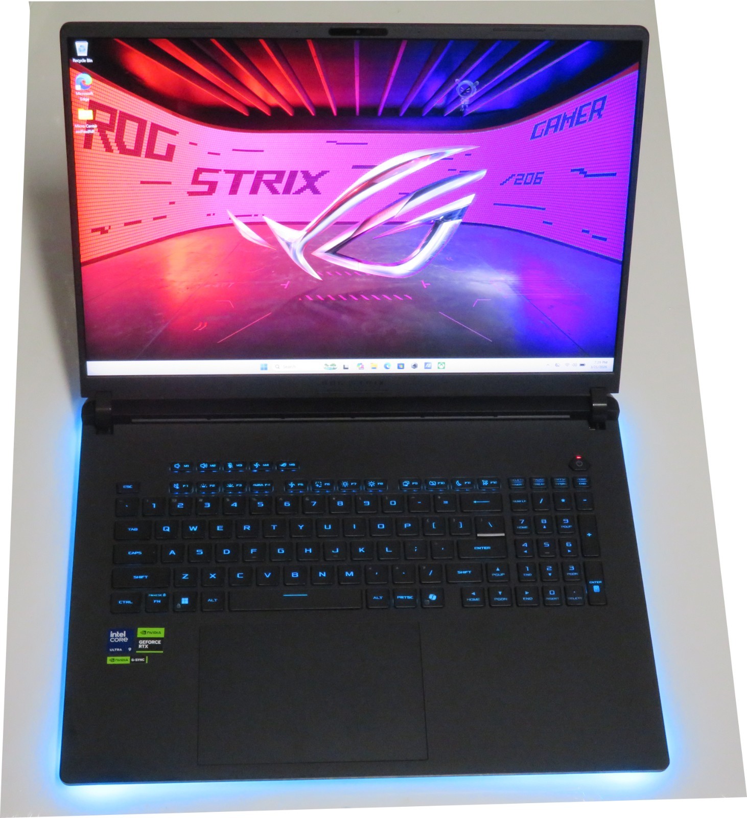 Asus ROG Strix SCAR 18 Gaming Laptop 18″ 240Hz Ultra 9 32GB RAM 1TB RTX 5070 Ti
