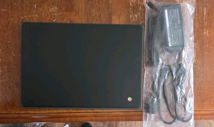 Lenovo 100e Chromebook 11.6″ (32 GB, Intel Celeron N, 2.4 GHz, 4 GB) Convertible
