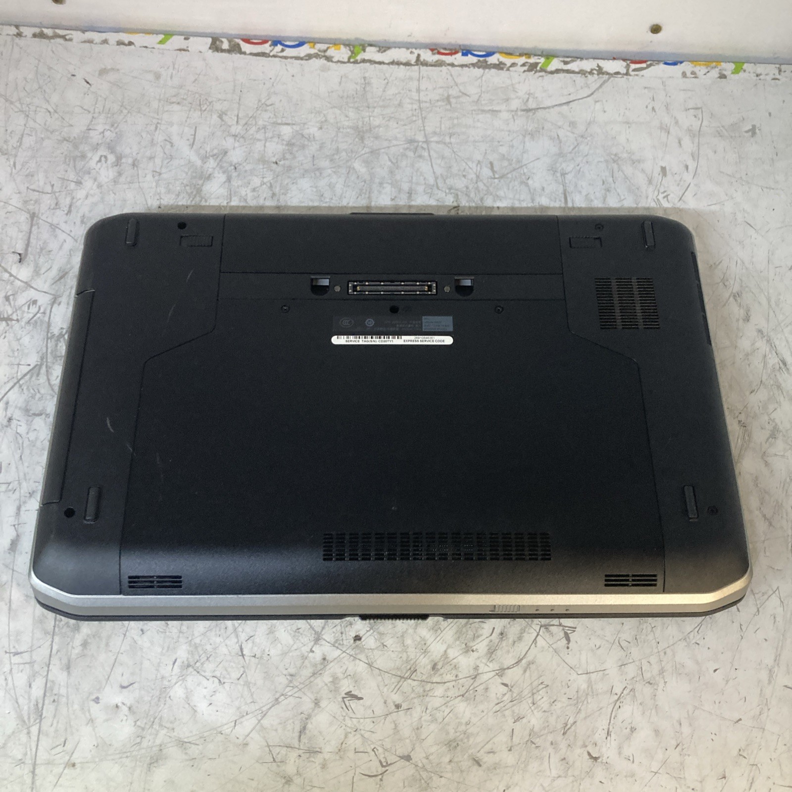 DELL LATITUDE E5530 INTEL I5 3230 2.60GHz 4 RAM no HDD Boot to BIOS