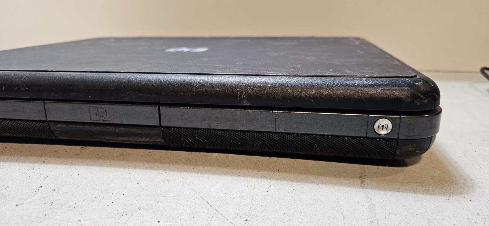 HP Compaq Laptop NX9105 / AMD Sempron 1.60Ghz / 256Mb Ram / Win XP