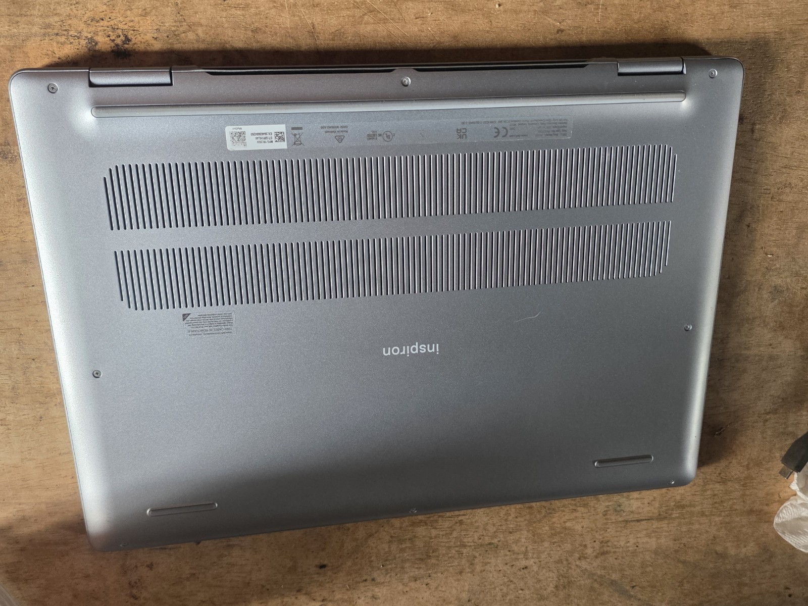 2024 Dell Inspiron 16 Plus 7640 Laptop Ultra 7 32GB 1TB SSD 16″ FHD+ Hl44