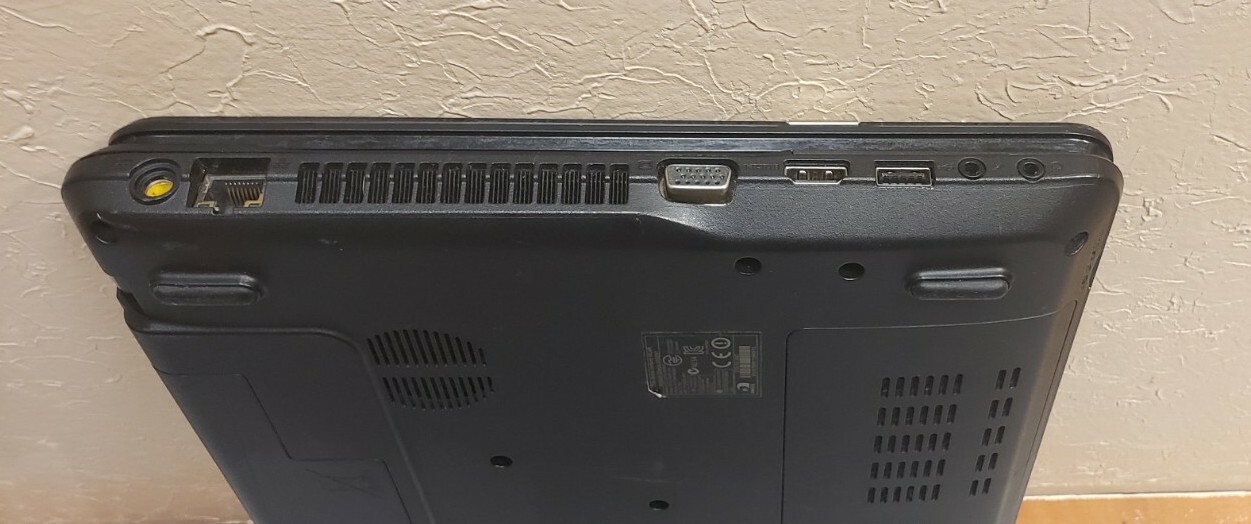 GATEWAY NV55517u 1.9GHz AMD A4-3300M HD GRAPHICS 3GB RAM 320GB HDD WIFI LINUX