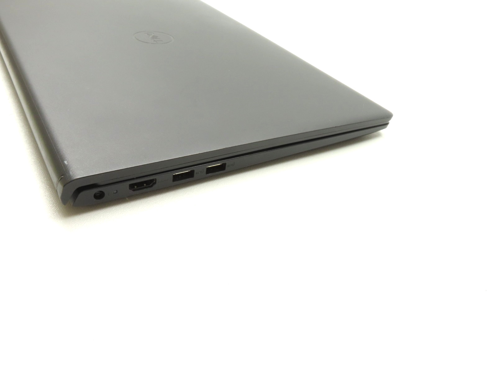 Dell Vostro 3520 15.6″ Intel i7-1255U 1.7GHz 16GB RAM 512GB SSD