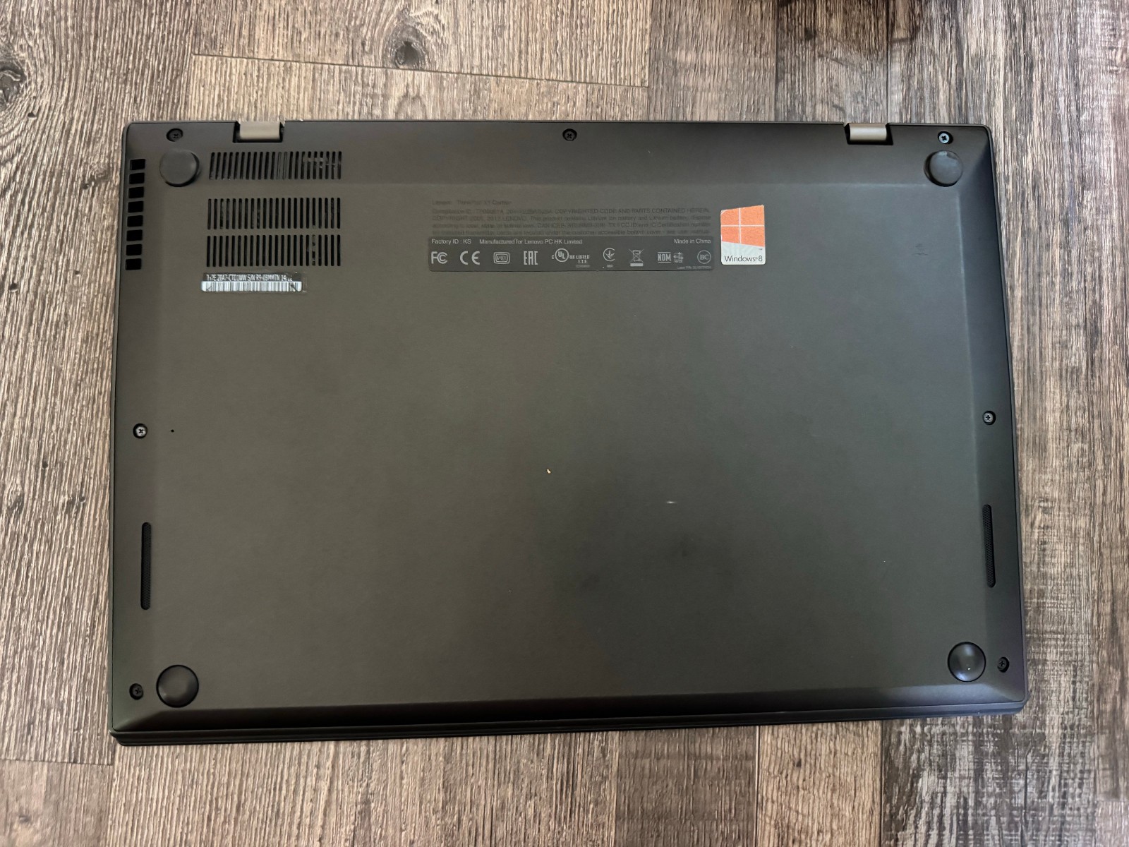 Lenovo X1 Carbon – 14.0″ Intel i7-4600U/8GB Ram/238gb SSD (Windows 10)