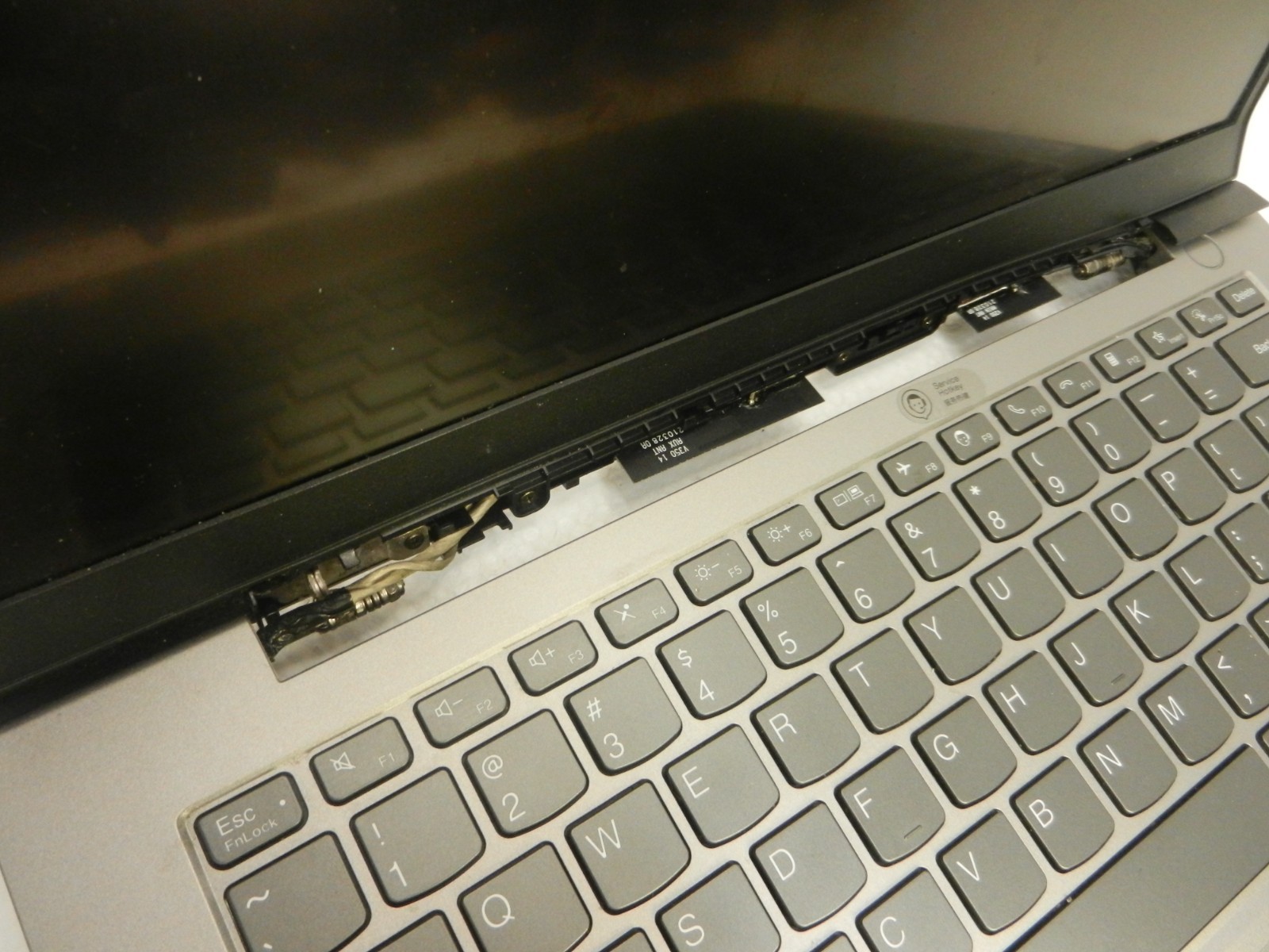 Lenovo ThinkBook 14 G2 ITL LAPTOP Core i7-1165G7 @ 2.8GHz / 8GB – PARTS/REPAIR