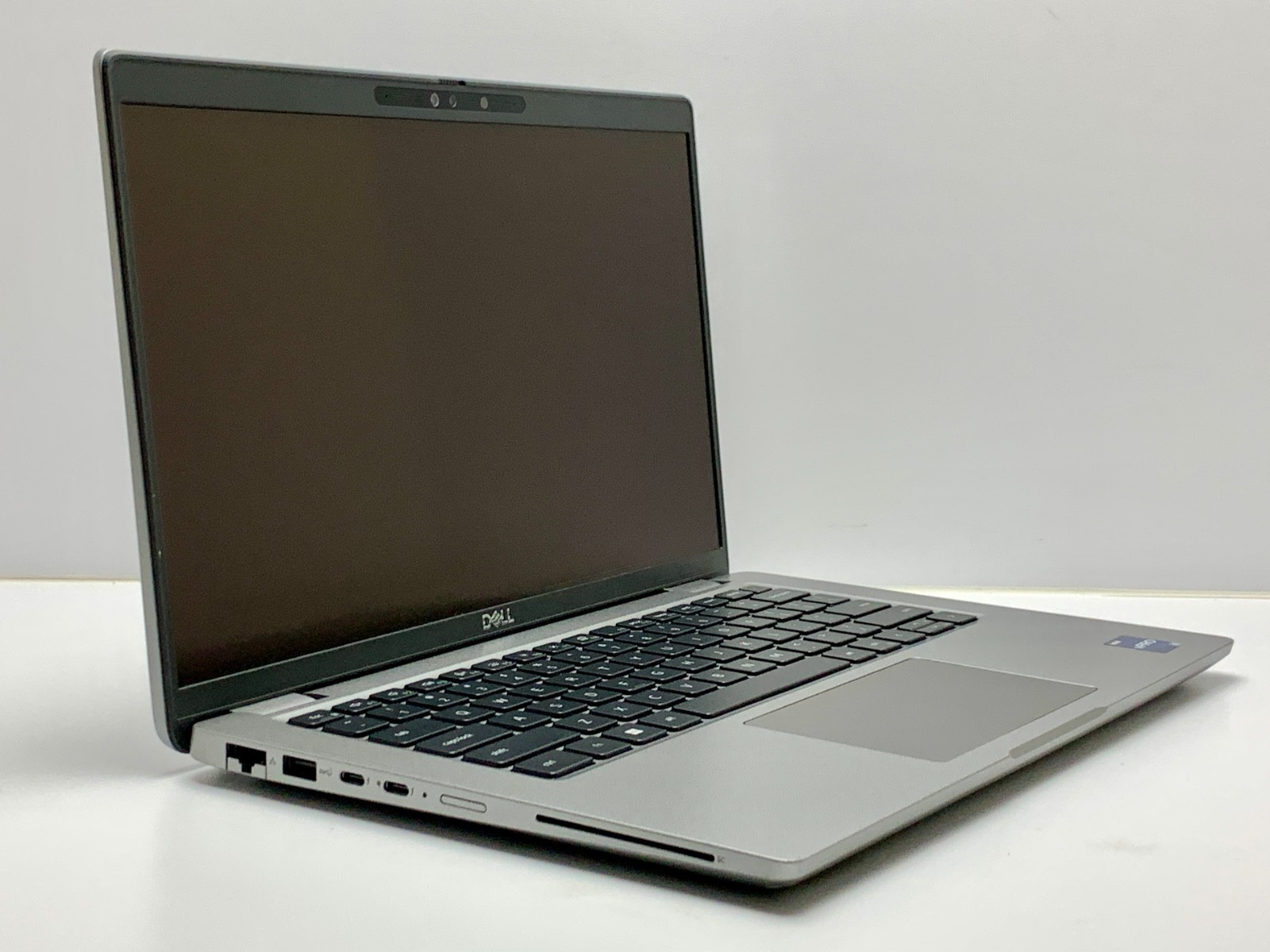 Dell Latitude 5440 | i7-1365U | 16GB RAM | 256GB NVMe | LINUX