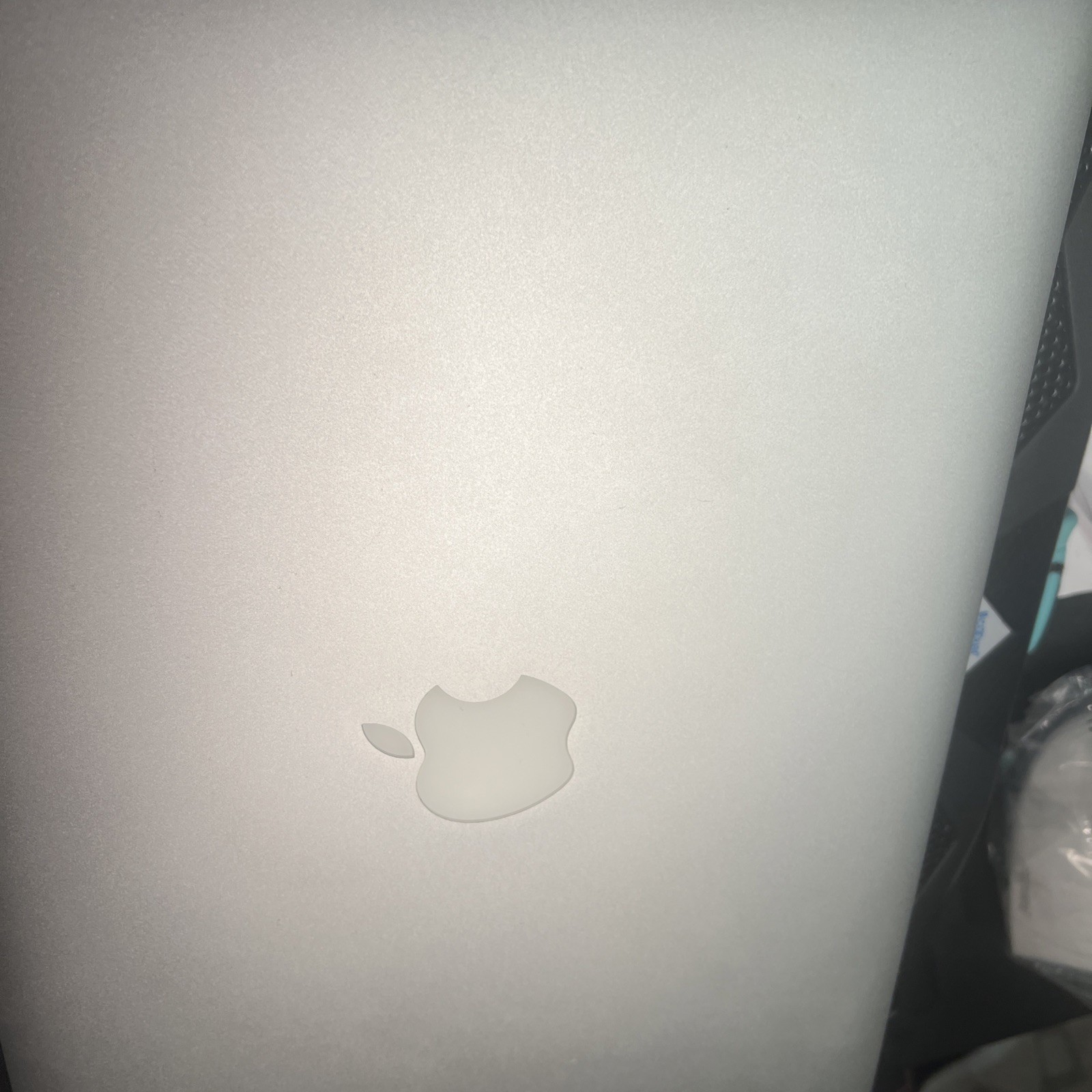 Apple MacBook Air A1466 i7-3667U 2.0GHz 8GB RAM Mid 2012 Catalina Version 10. 15
