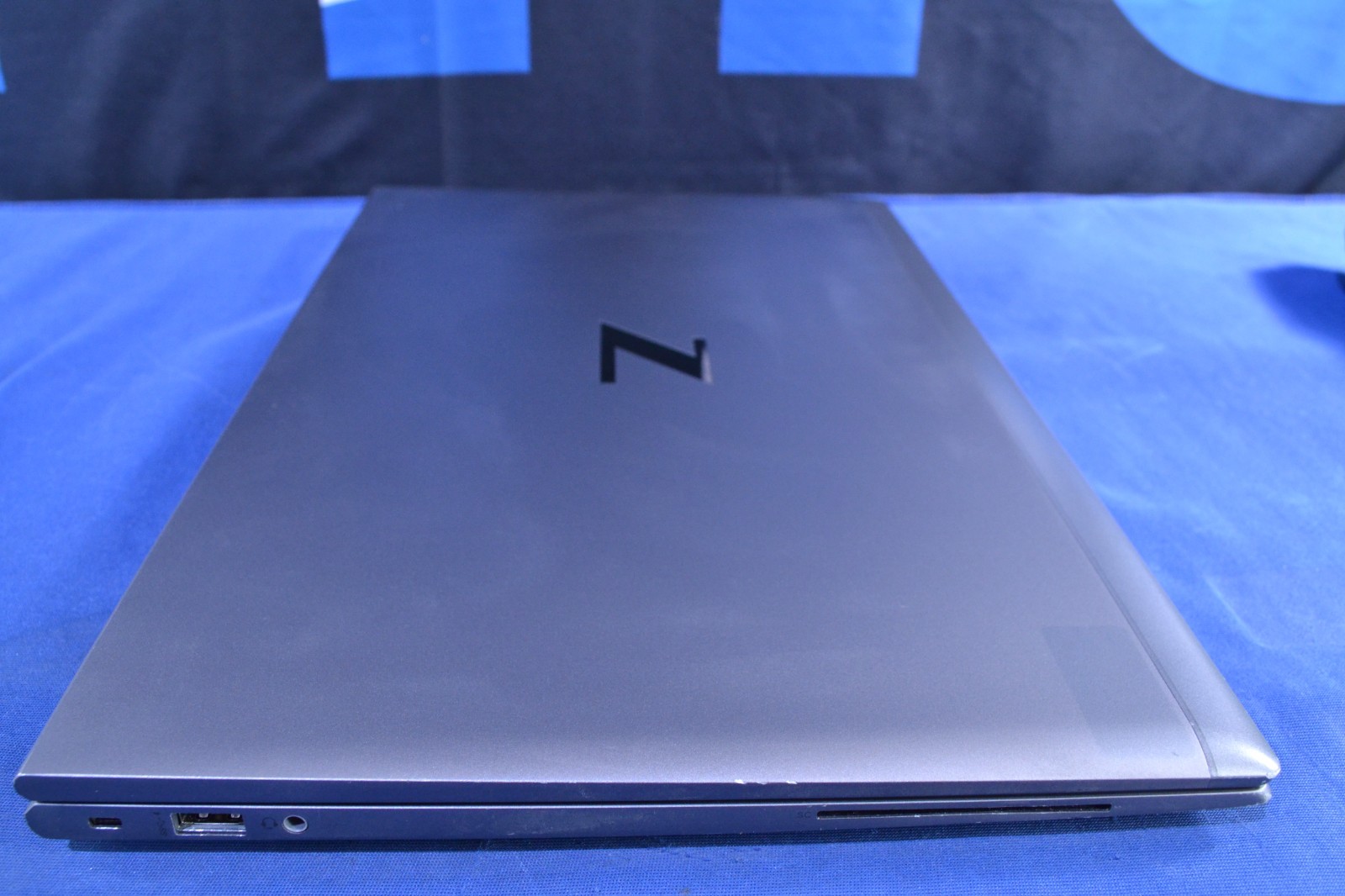 HP ZBook Firefly 15 G7 i7-10510U/ 16GB/ 512GB/ Win 11 (J071303)
