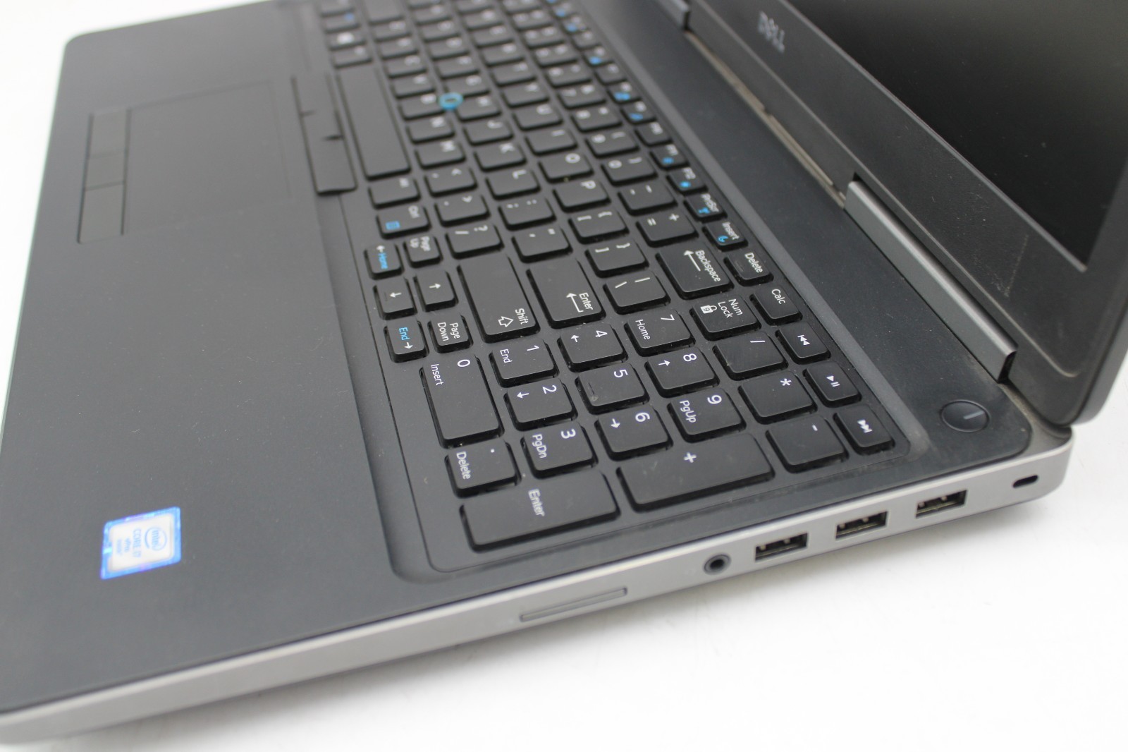 Dell Precision 7520 – W11 Pro, 32GB DDR4 RAM, 256GB SSD, Intel i7-6820HQ