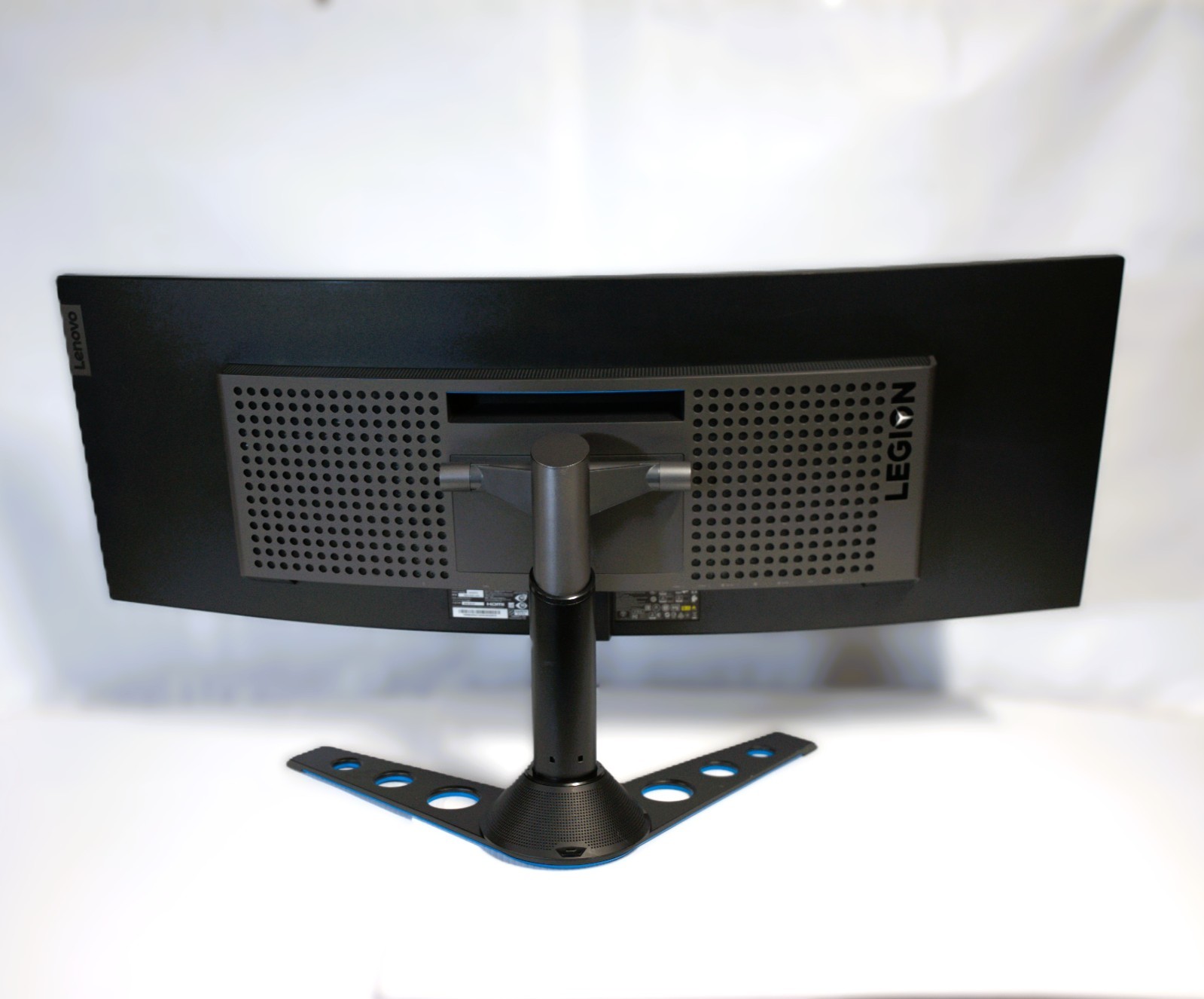 Lenovo Legion Y44w-10 43.4″ Curved Gaming Monitor – 144Hz 3840×1200 DWUXGA HDR