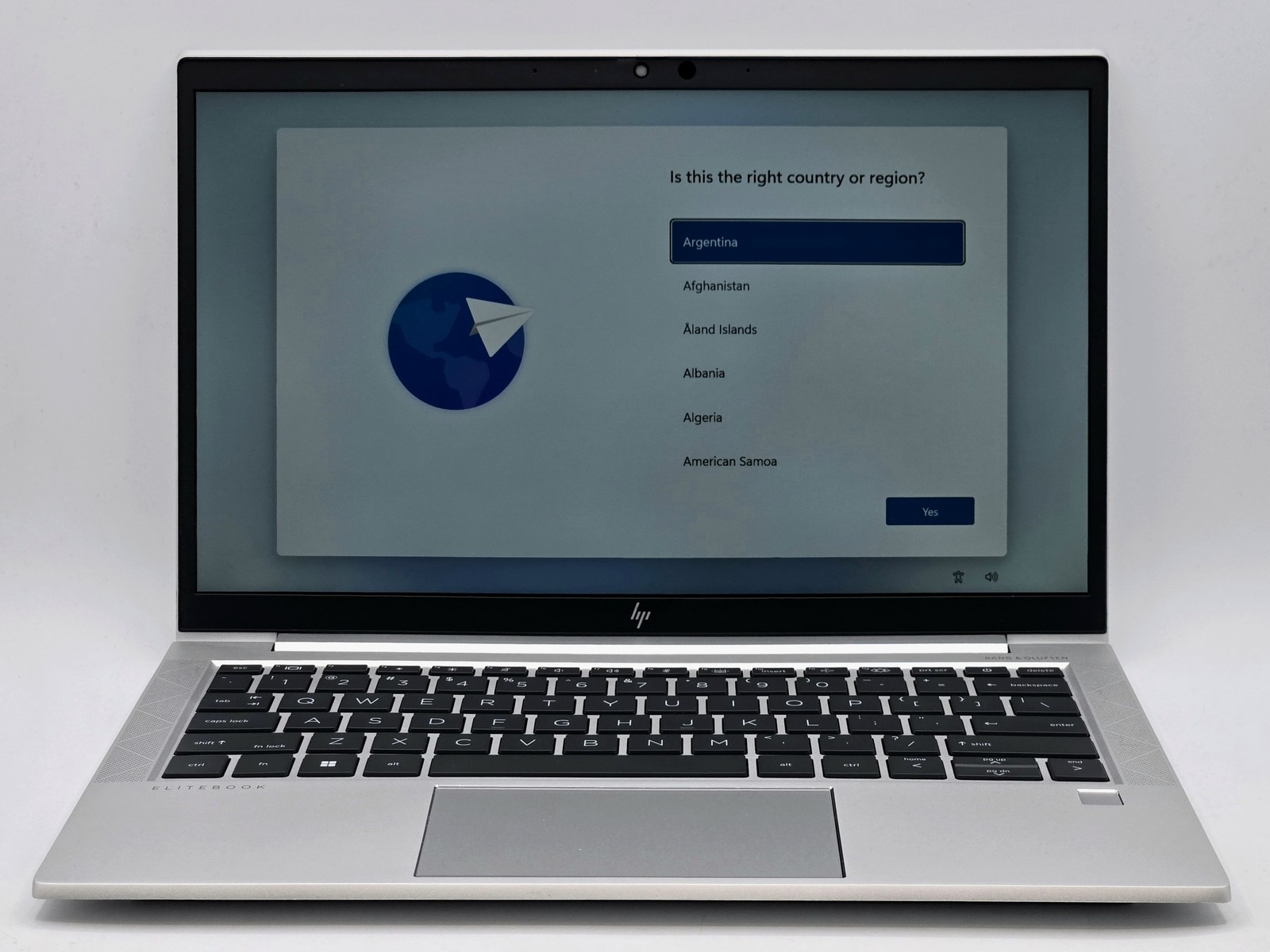 HP EliteBook 835 G8 13″ FHD Touch RYZEN 7 PRO 5850U 512GB 16GB W11 Pro Warranty
