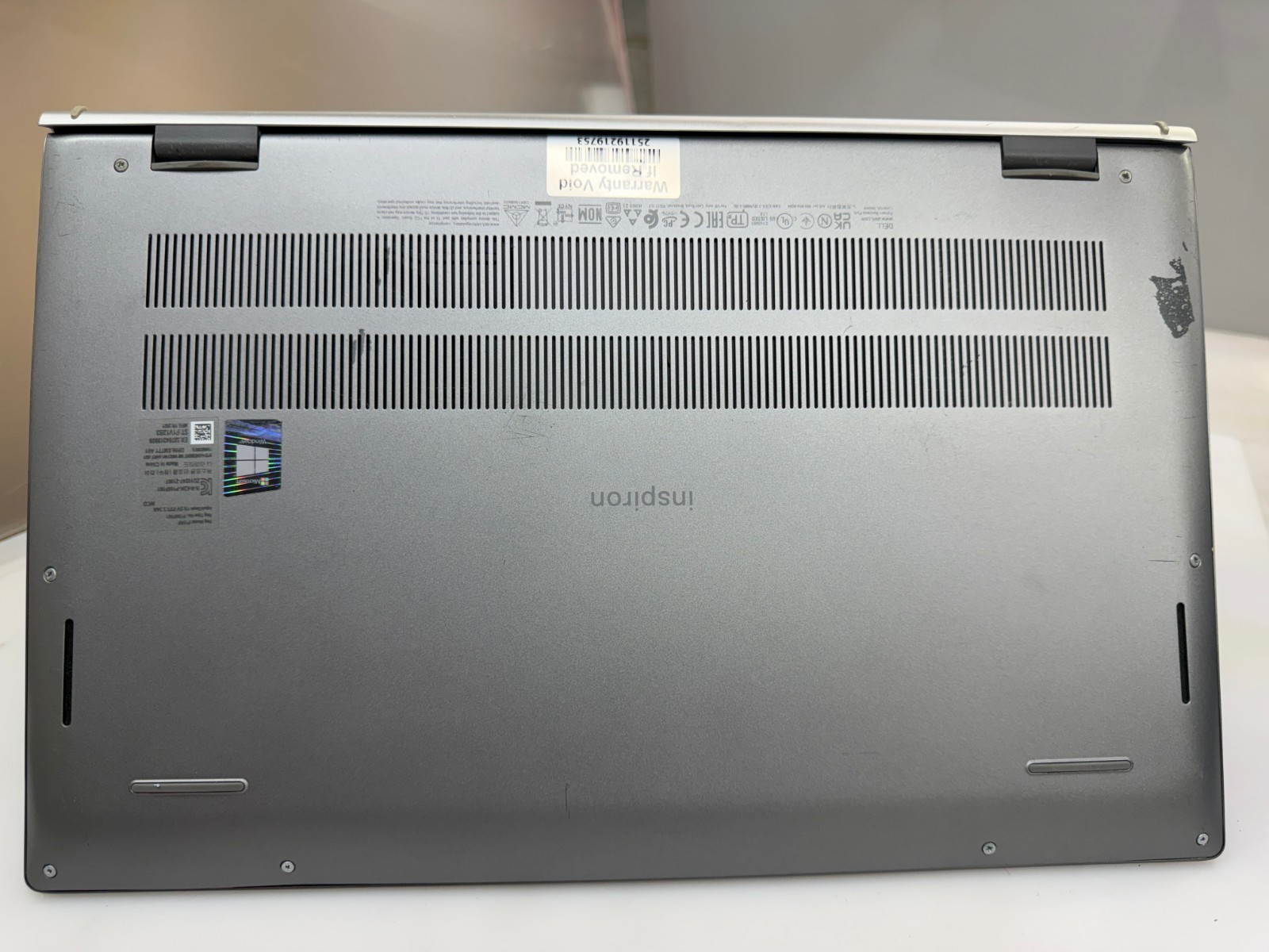 DELL INSPIRON 15 5510 i5-11300H@3.10GHz 8GB RAM 512GB M.2 NVMe W11P
