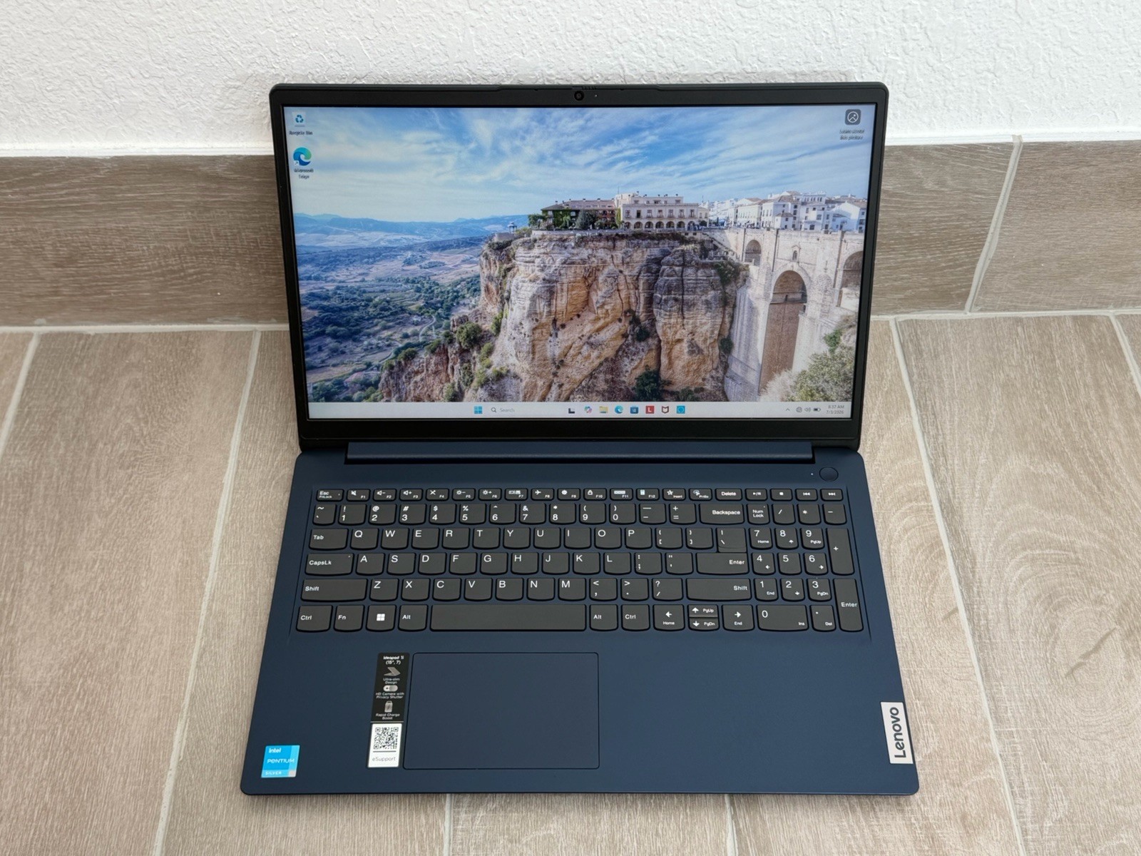 Lenovo IdeaPad 1 15IJL7 15.6″ Pentium Silver N6000 4GB RAM 128GB SSD Win-11
