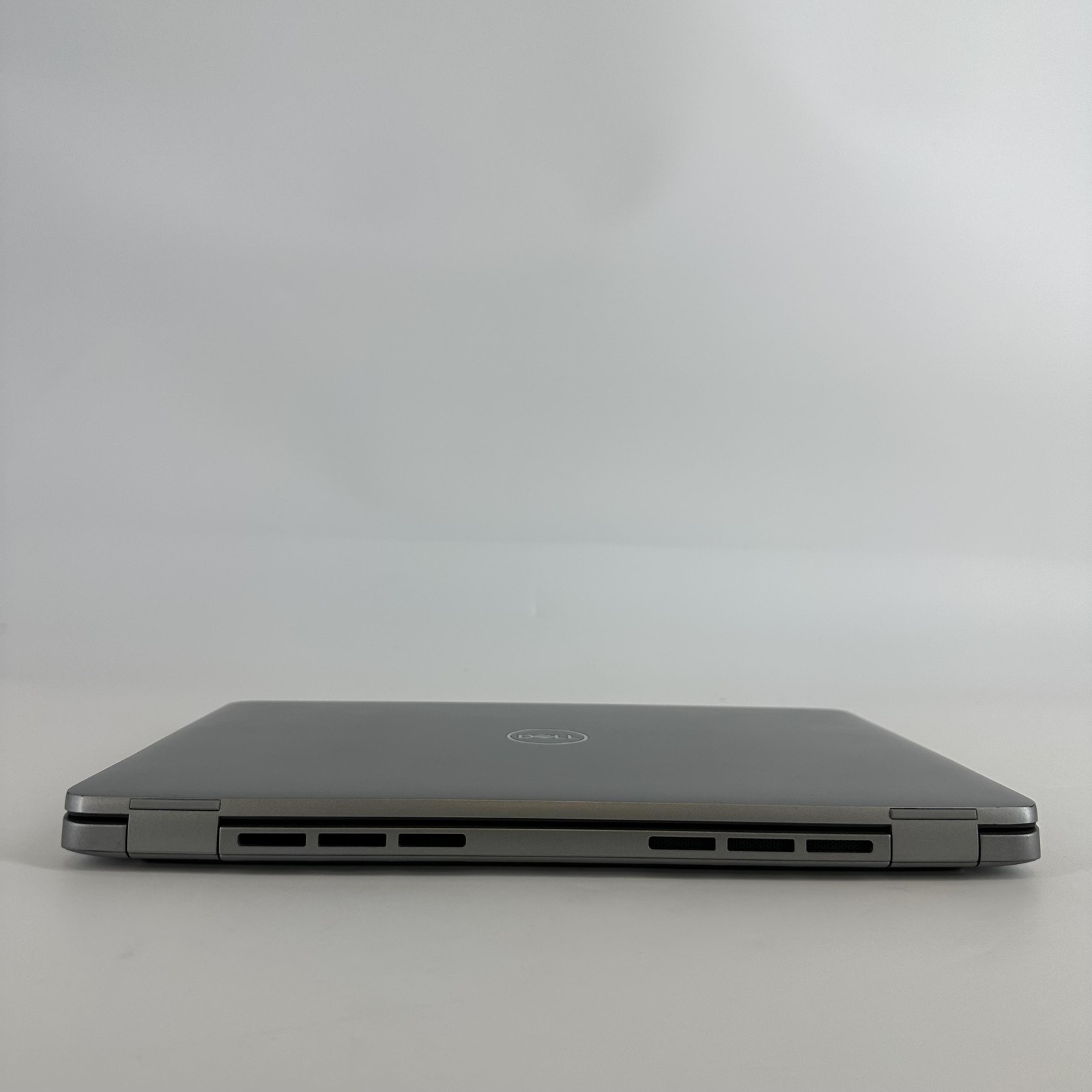 Dell Latitude 5440 14 Gray FHD TOUCH 1.8 GHz i7-1365U 16GB 512GB SSD Very Good
