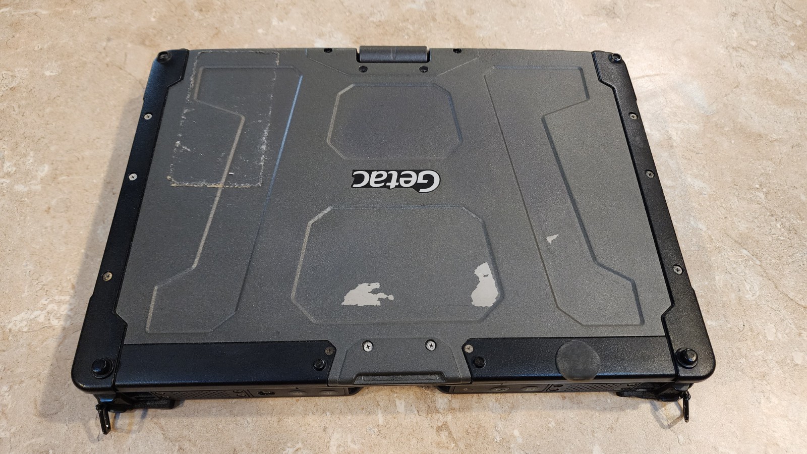 2-in-1 Getac V110 11.6″ Touch Tablet PC No SSD No RAM